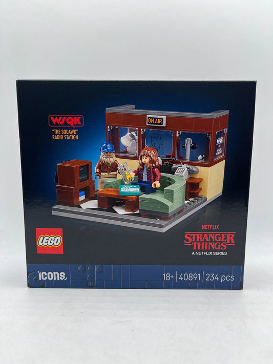 LEGO 40891 Stranger Things: Die WSQK Radio Station GWP EXCL NEW SEALED GWP FRENLY BRICKS - Open 7 Days