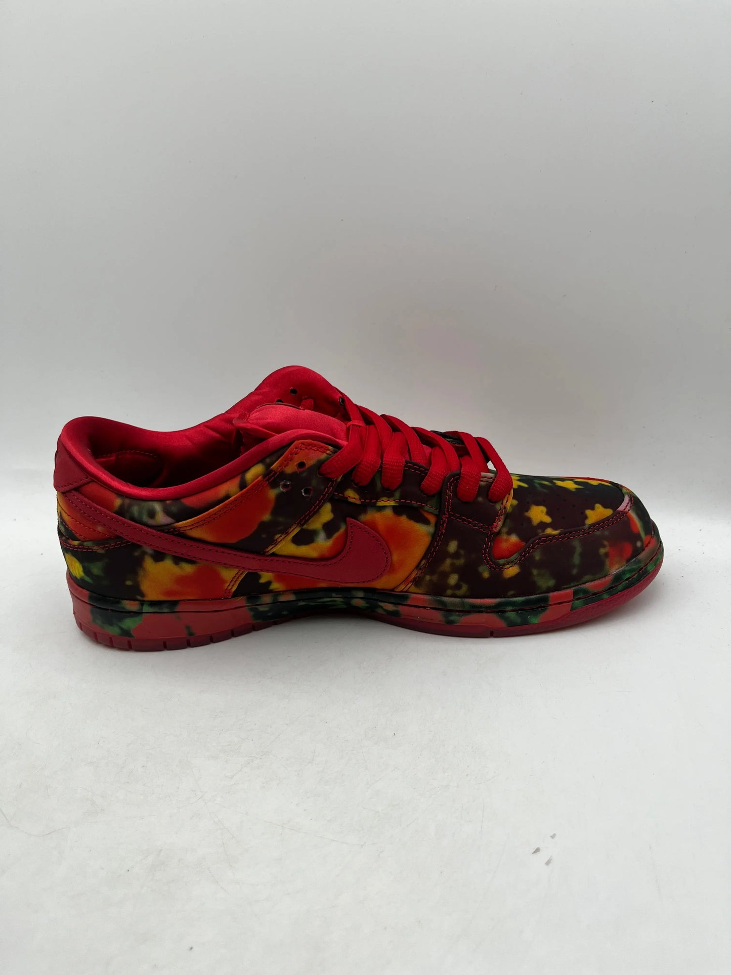 Nike Dunk SB Low X The Wizard of Oz Poppy Field FZ1291-600 Size Mens Uk 10 - Complete FRENLY BRICKS - Open 7 Days