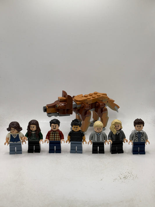 Lego 21354 Twilight The Cullen House MINIFIGURES AND WOLF ONLY Loose