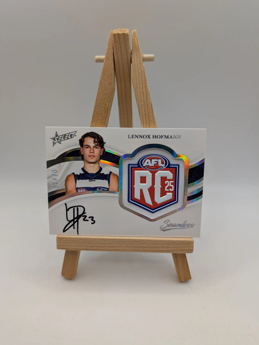 Lennox Hofmann Rookie Badge Signature Seamless Select /70 AFL 2025 Geelong FRENLY BRICKS - Open 7 Days