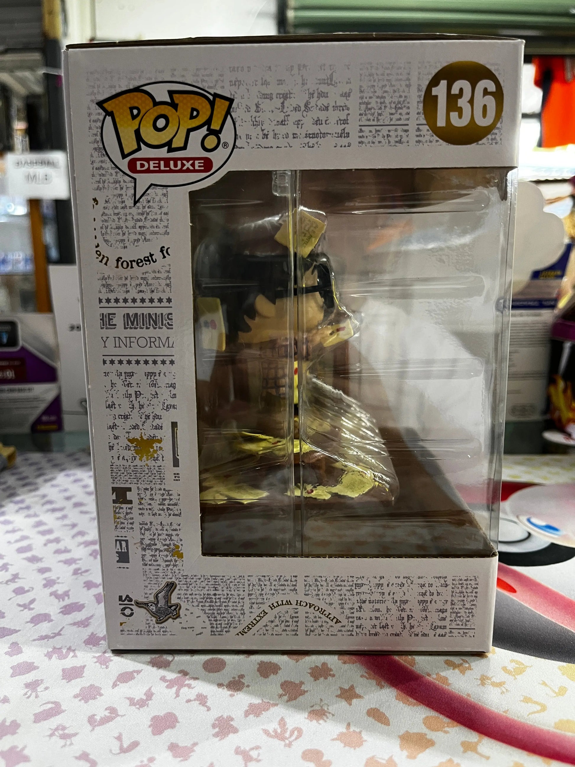 Funko Pop Vinyl Deluxe Harry Potter with Hogwarts letters #136 FRENLY BRICKS - Open 7 Days