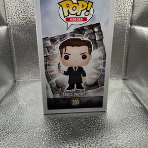 FUNKO Pop Vinyl Dc 200 Bruce Wayne FRENLY BRICKS - Open 7 Days