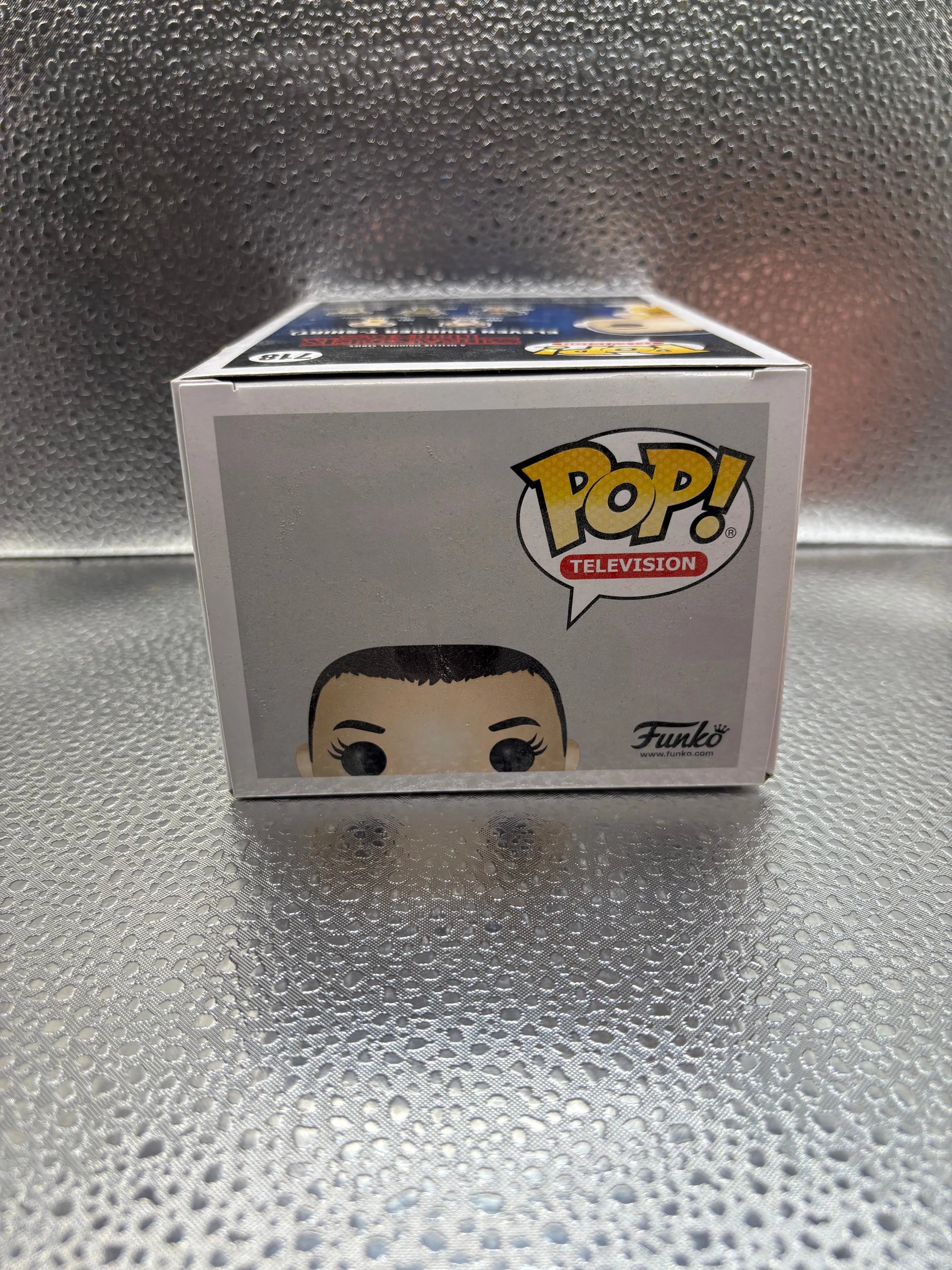 Funko pop Vinyl #718 Stranger Things Eleven FRENLY BRICKS - Open 7 Days