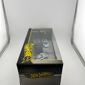 Hot Wheels Premium 90s Supercars Diorama: Porsche, McLaren, Mercedes-Benz FRENLY BRICKS - Open 7 Days