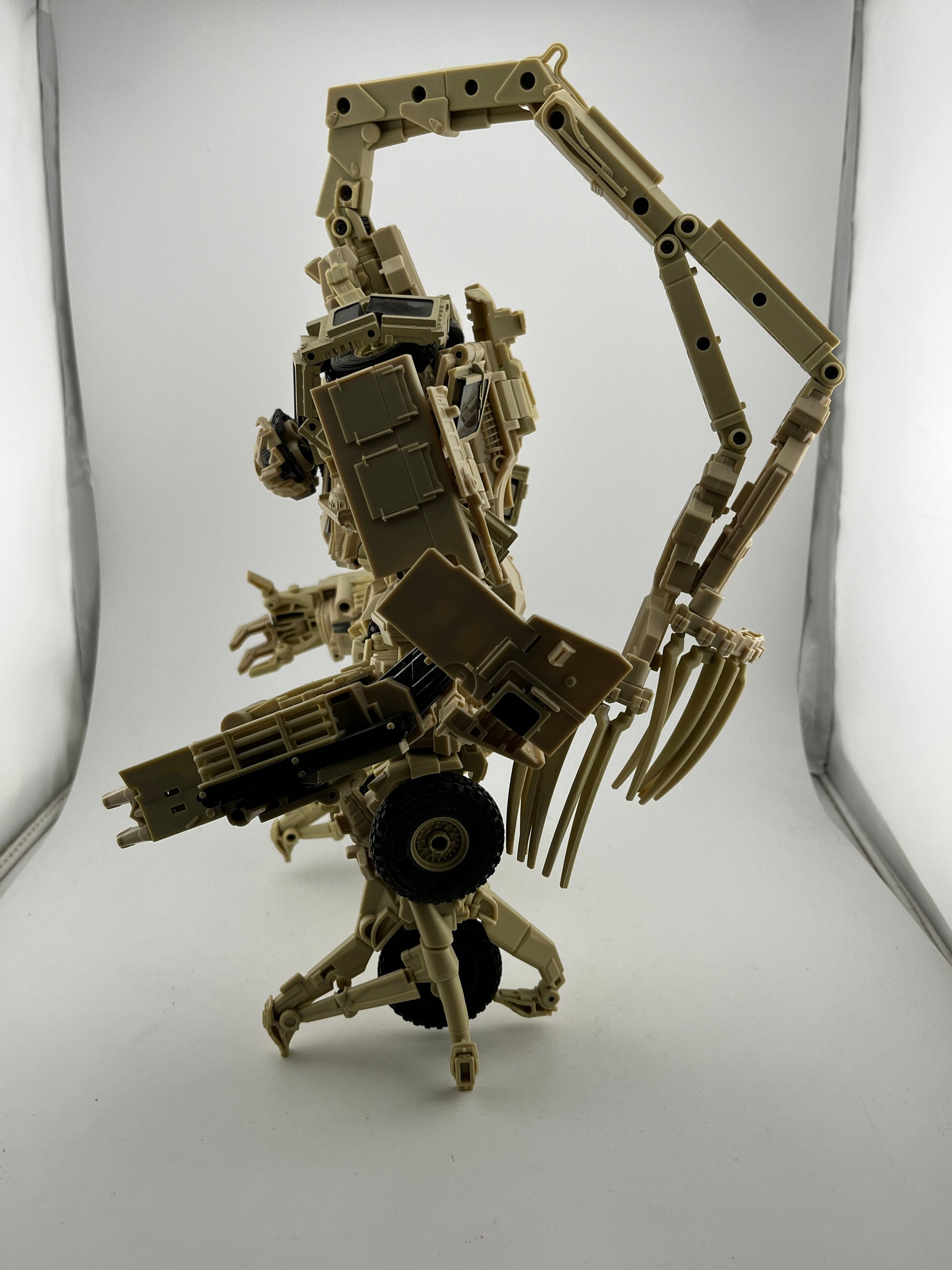 Takara Tomy Transformers Masterpiece Movie Series MPM-14 Bonecrusher - Loose FRENLY BRICKS - Open 7 Days