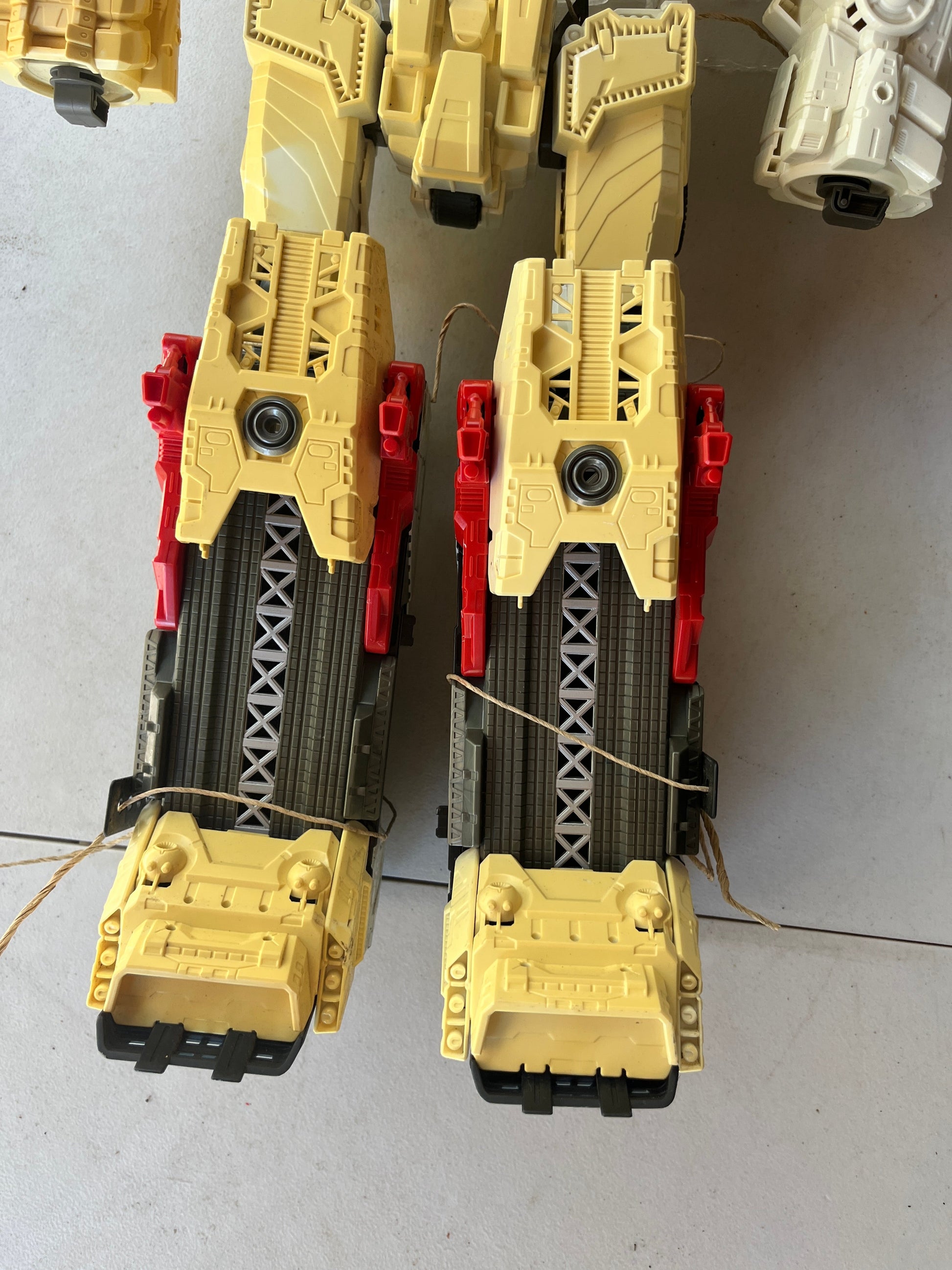 Takara Tomy Transformers Generations TG-23 Metroplex 23 inch Action Figure FRENLY BRICKS - Open 7 Days