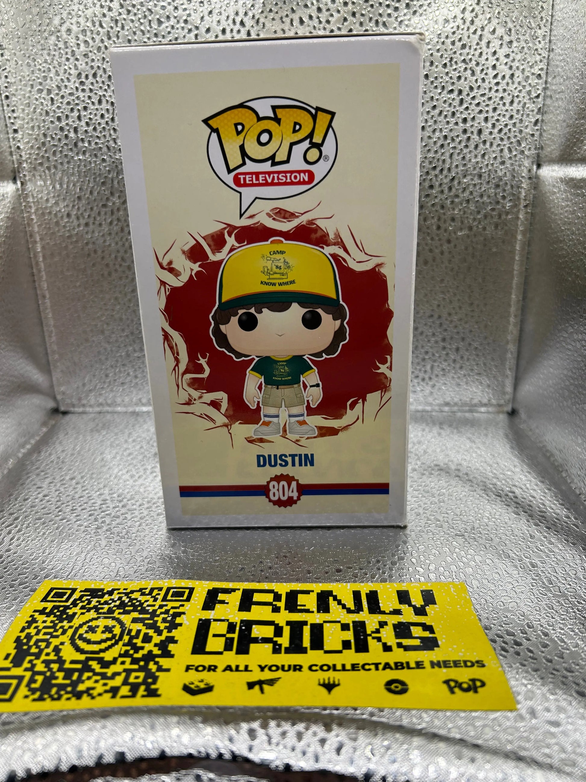 Pop Vinyl Stranger Things #804 Dustin FRENLY BRICKS - Open 7 Days