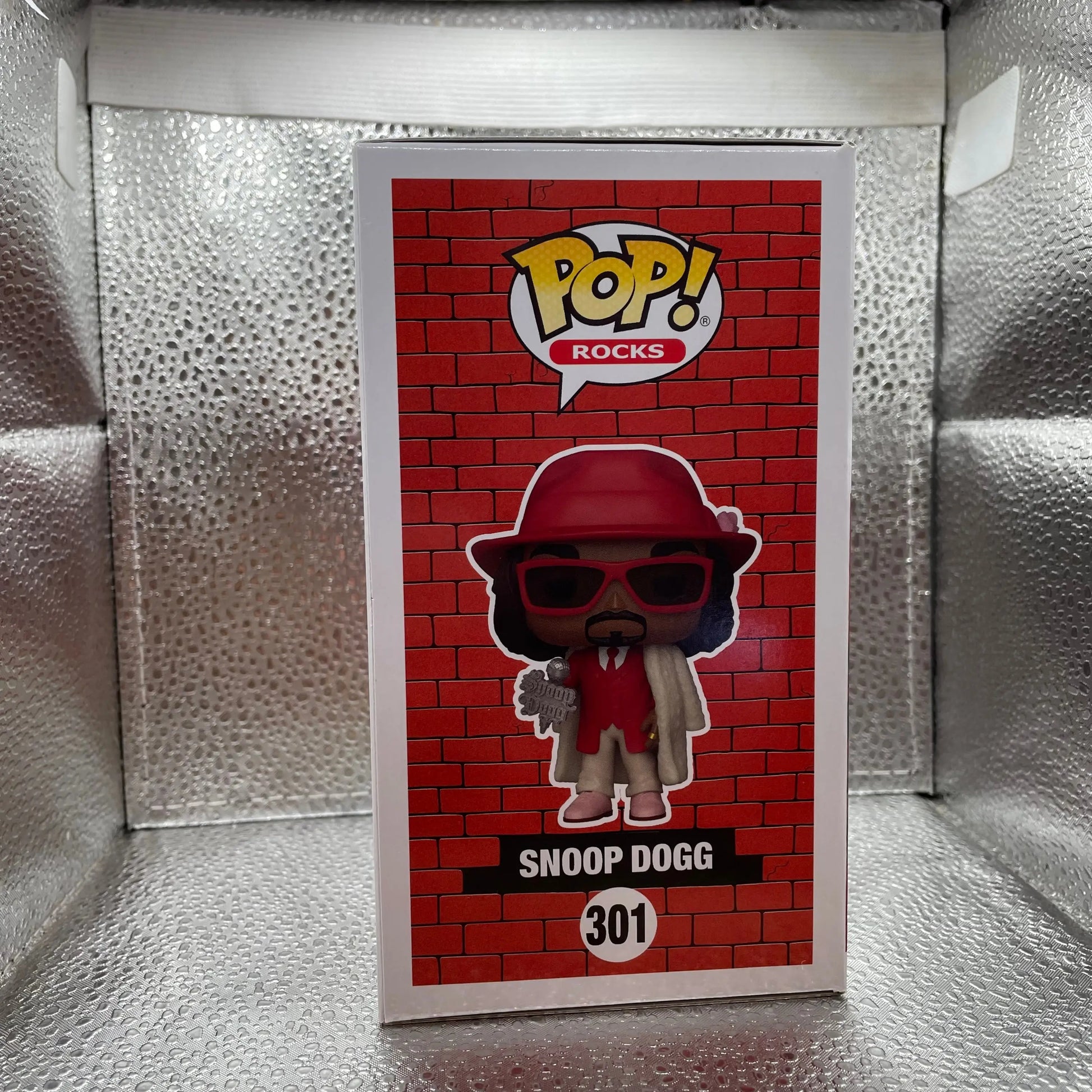 Snoop Dogg - Snoop Dogg in Fur Coat Pop! Vinyl Figure #301 FRENLY BRICKS - Open 7 Days