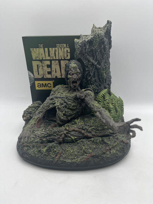 The Walking Dead Season 4 Special Limited Edition Blu-ray Tree Walker Statue FRENLY BRICKS - Open 7 Days