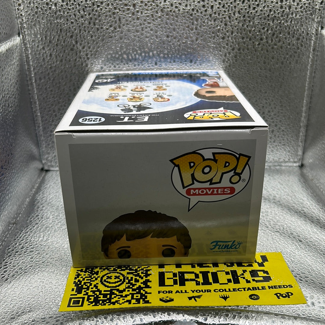 POP Vinyl 1256 Movies ET Elliott FRENLY BRICKS - Open 7 Days