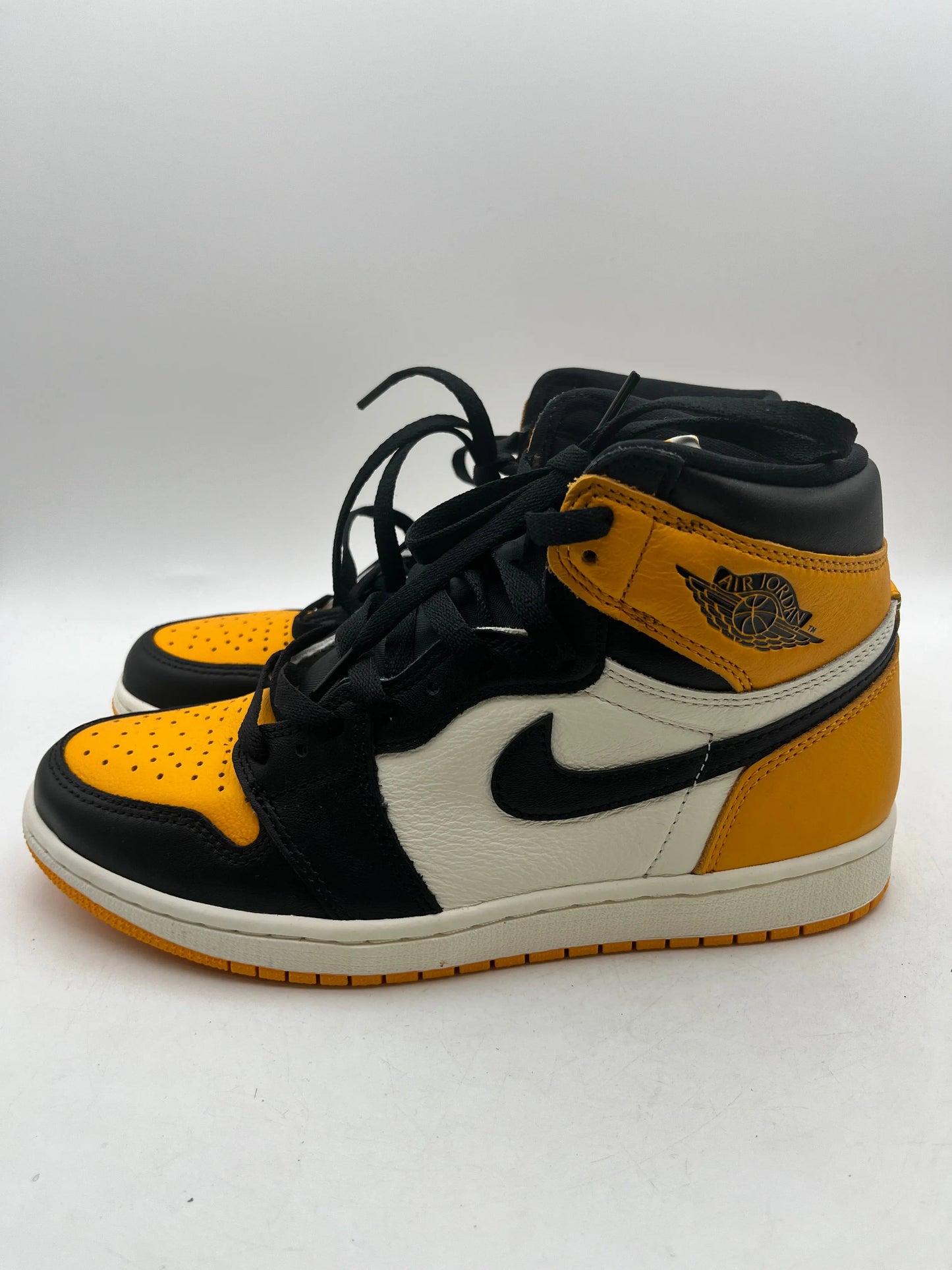 Air Jordan 1 Retro High OG Taxi US 8 - With Box FRENLY BRICKS - Open 7 Days