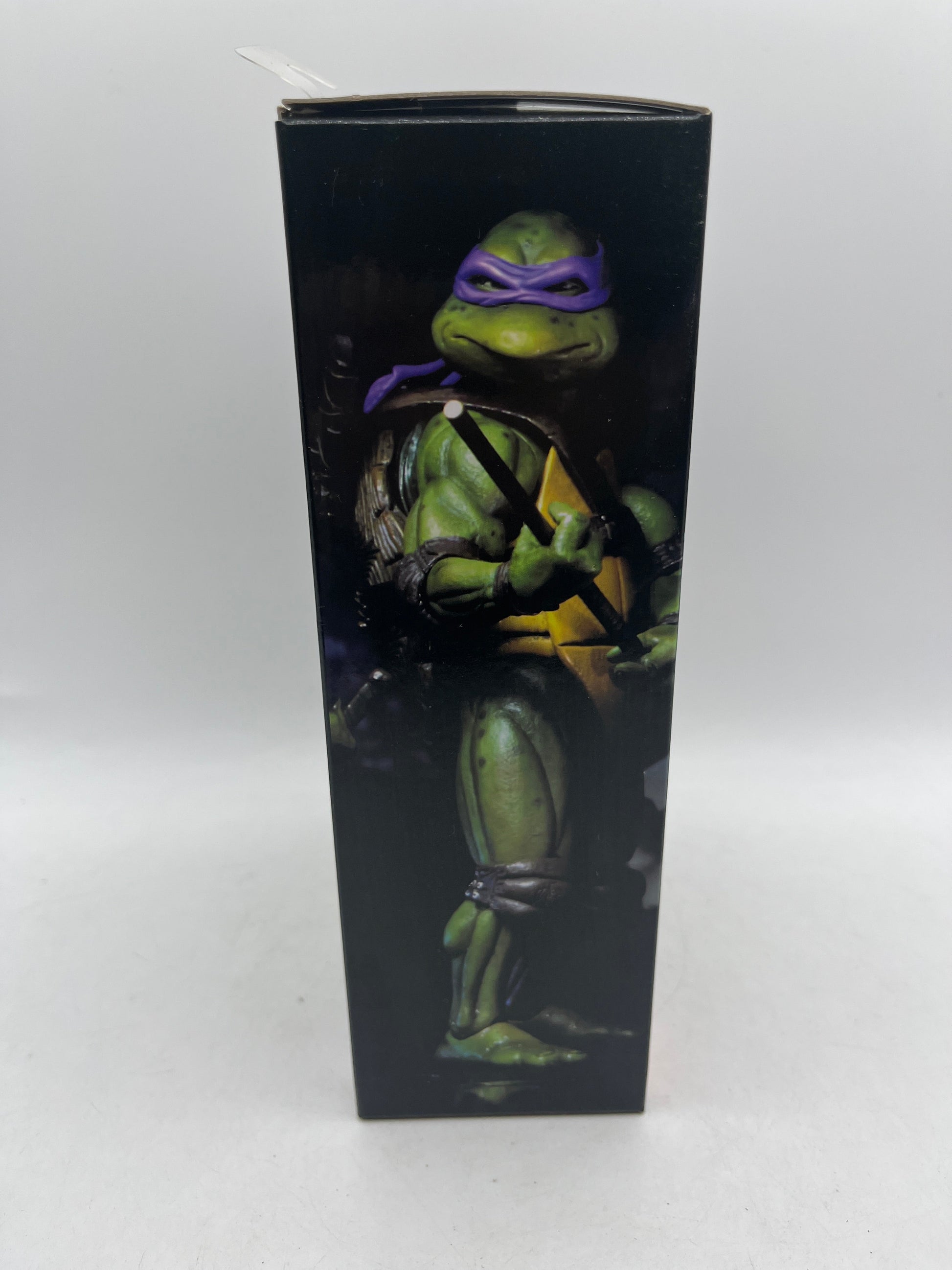 Authentic NECA Teenage Mutant Ninja Turtles (1990) Donatello Action Figure FRENLY BRICKS - Open 7 Days
