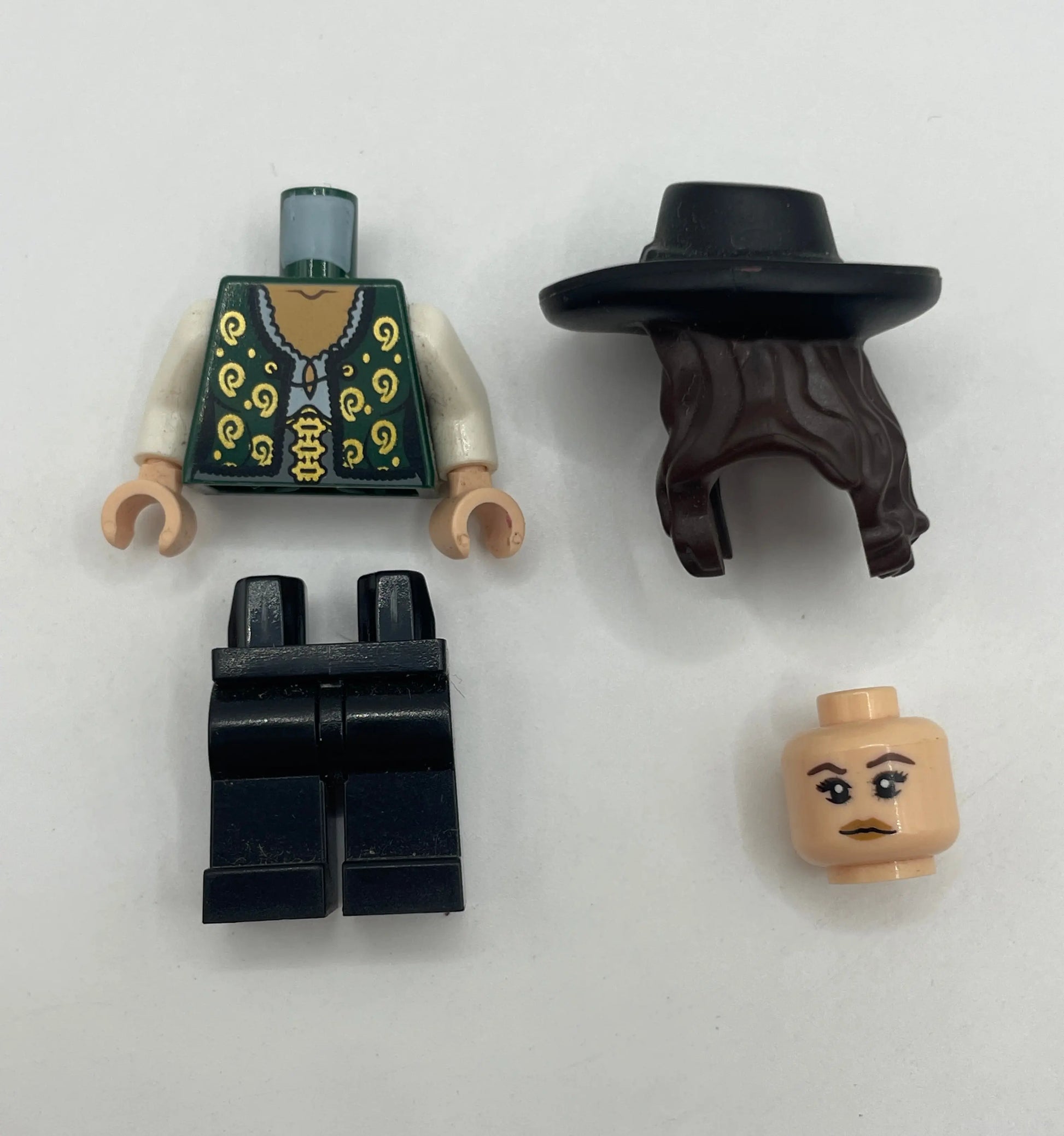 LEGO Minifigure Pirates of the Caribbean - poc006 Angelica - (Genuine) Read description FRENLY BRICKS - Open 7 Days