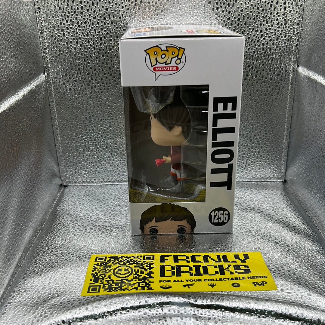 POP Vinyl 1256 Movies ET Elliott FRENLY BRICKS - Open 7 Days