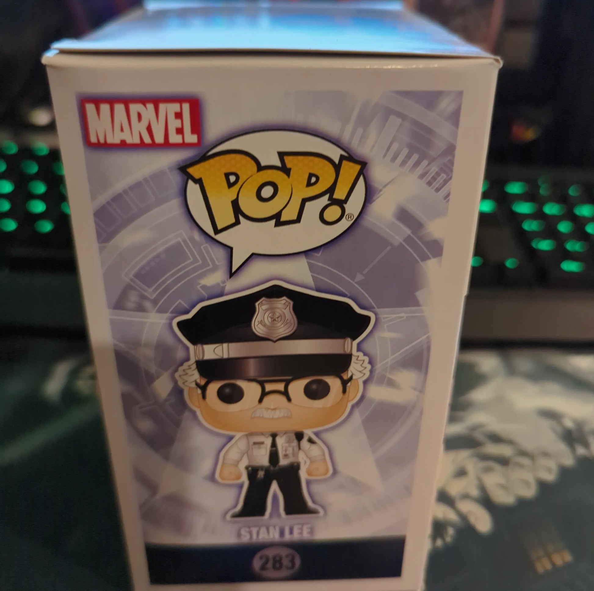 FUNKO POP VINYL Stan Lee Captain America 283 - FRENLY BRICKS - Open 7 Days