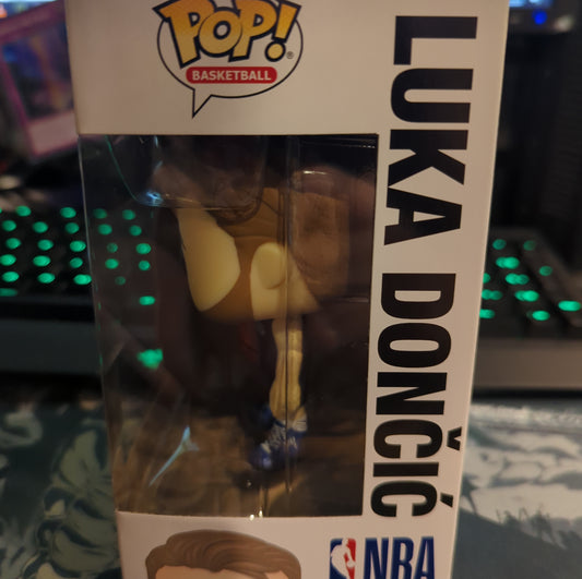 FUNKO POP VINYL - LUKA DONCIC - 92 - NBA FRENLY BRICKS