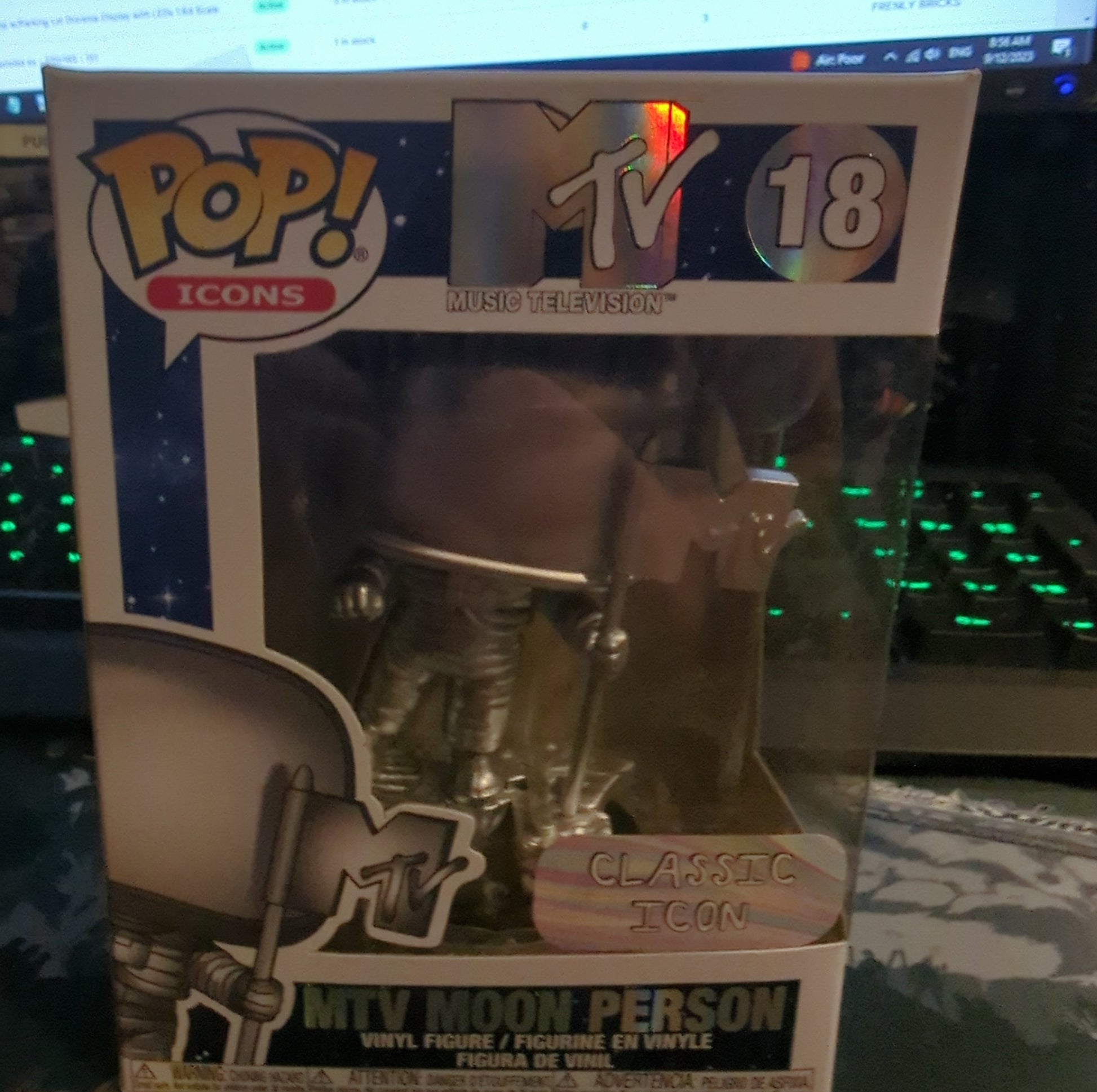 FUNKO POP VINYL - MTV Moon Person - 18 - MTV FRENLY BRICKS