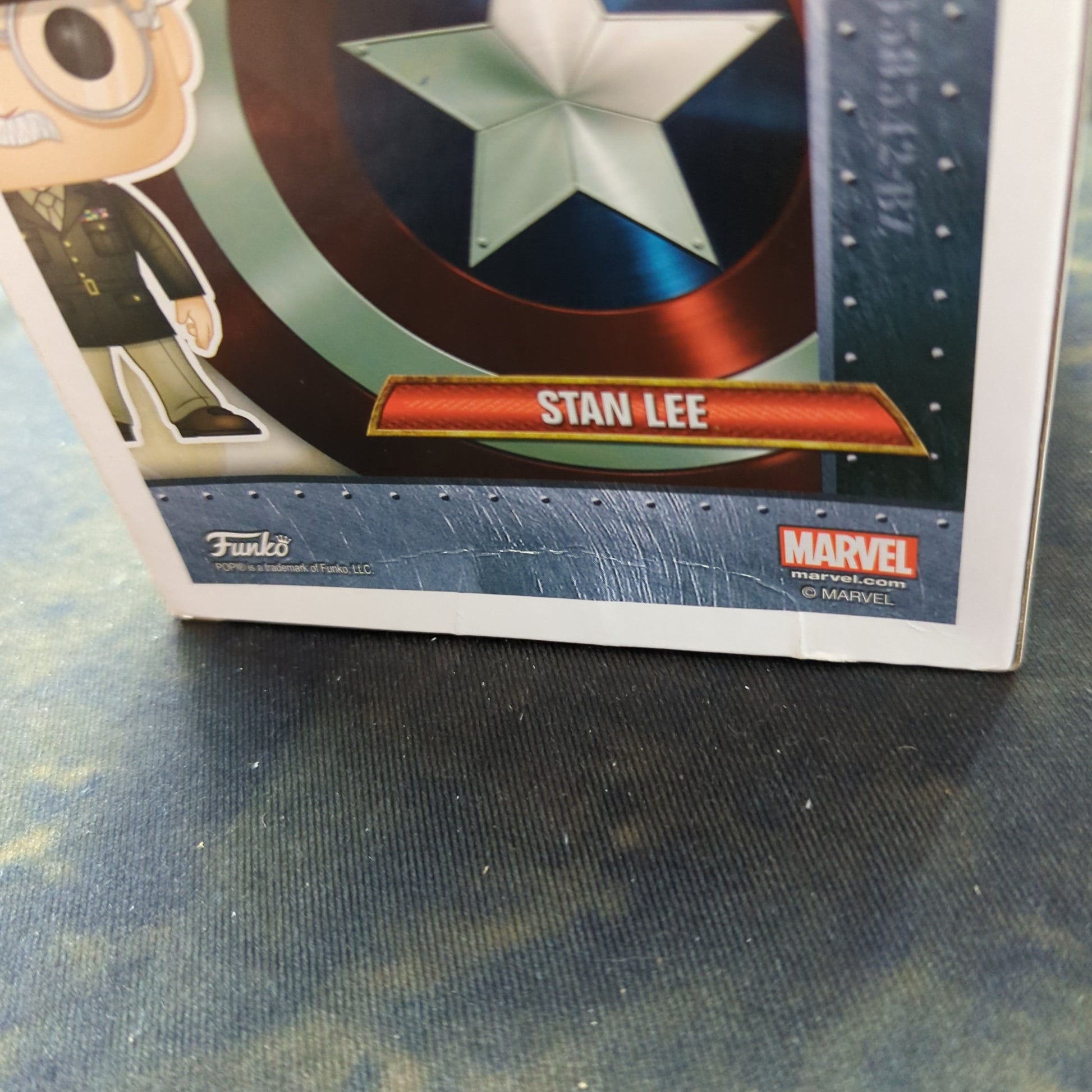 FUNKO POP VINYL - Stan Lee 282 Captain America FRENLY BRICKS - Open 7 Days