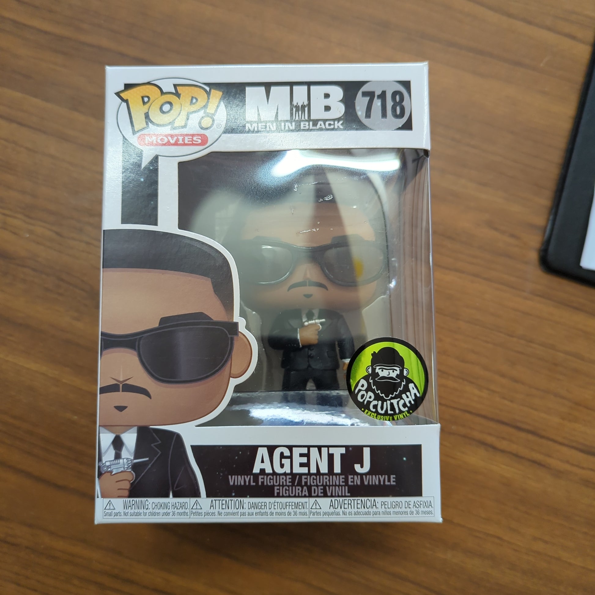 Funko pop vinyl Men in black Agent J popcultcha funko exclusive vaulted #718 FRENLY BRICKS - Open 7 Days