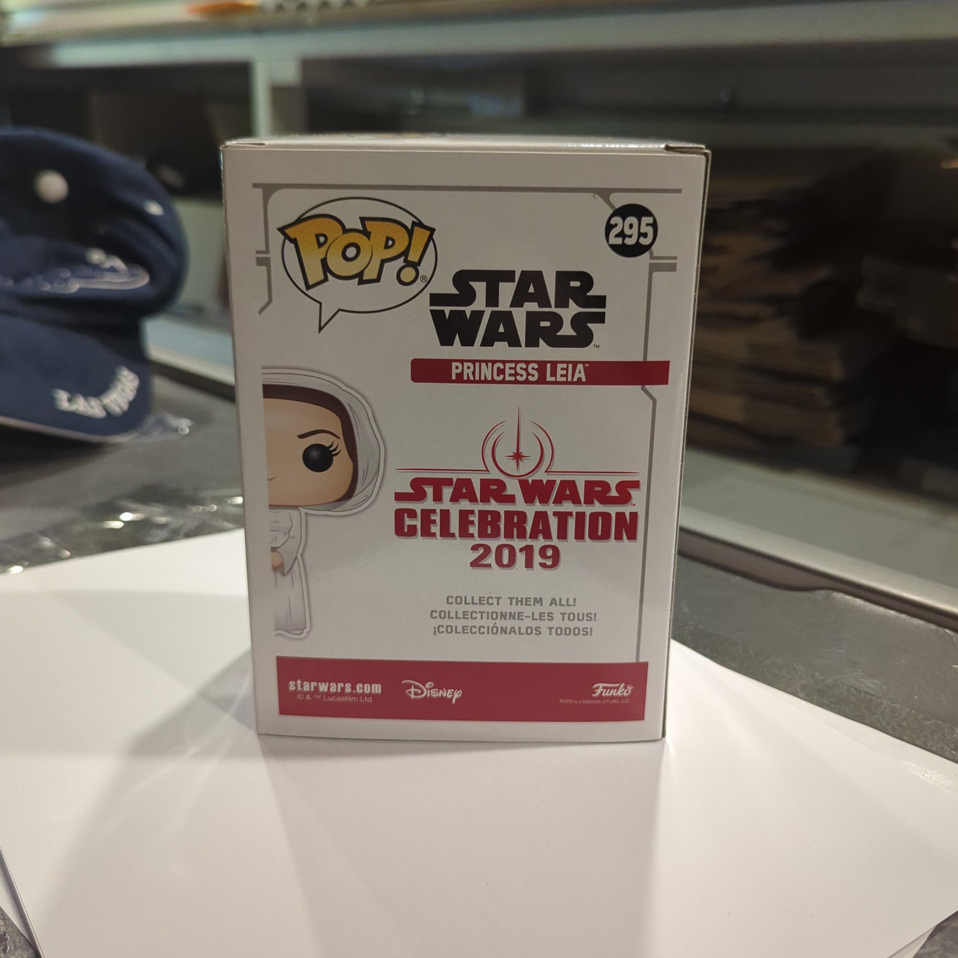 Princess Leia Star Wars 295 2019 Galactic Convention POP! FRENLY BRICKS - Open 7 Days