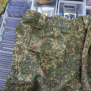 ARMY CAMO GERMAN PANTS see photos FRENLY BRICKS - Open 7 Days