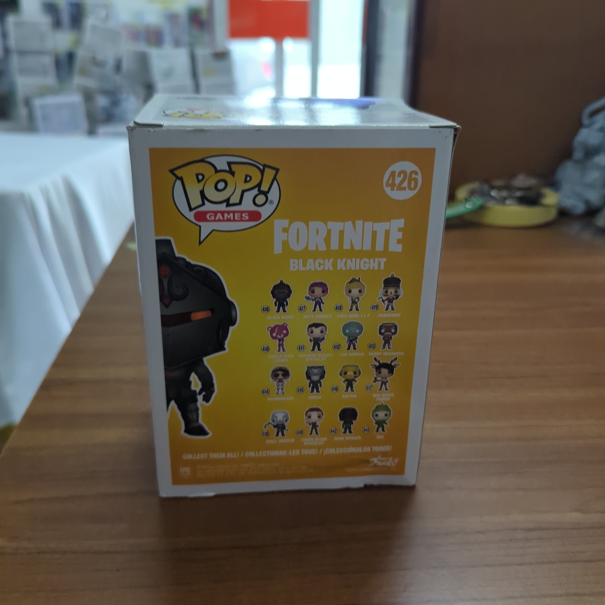 FORTNITE S1 BLACK KNIGHT 3.75" POP VINYL FIGURE POP GAMES FUNKO 426 FRENLY BRICKS - Open 7 Days