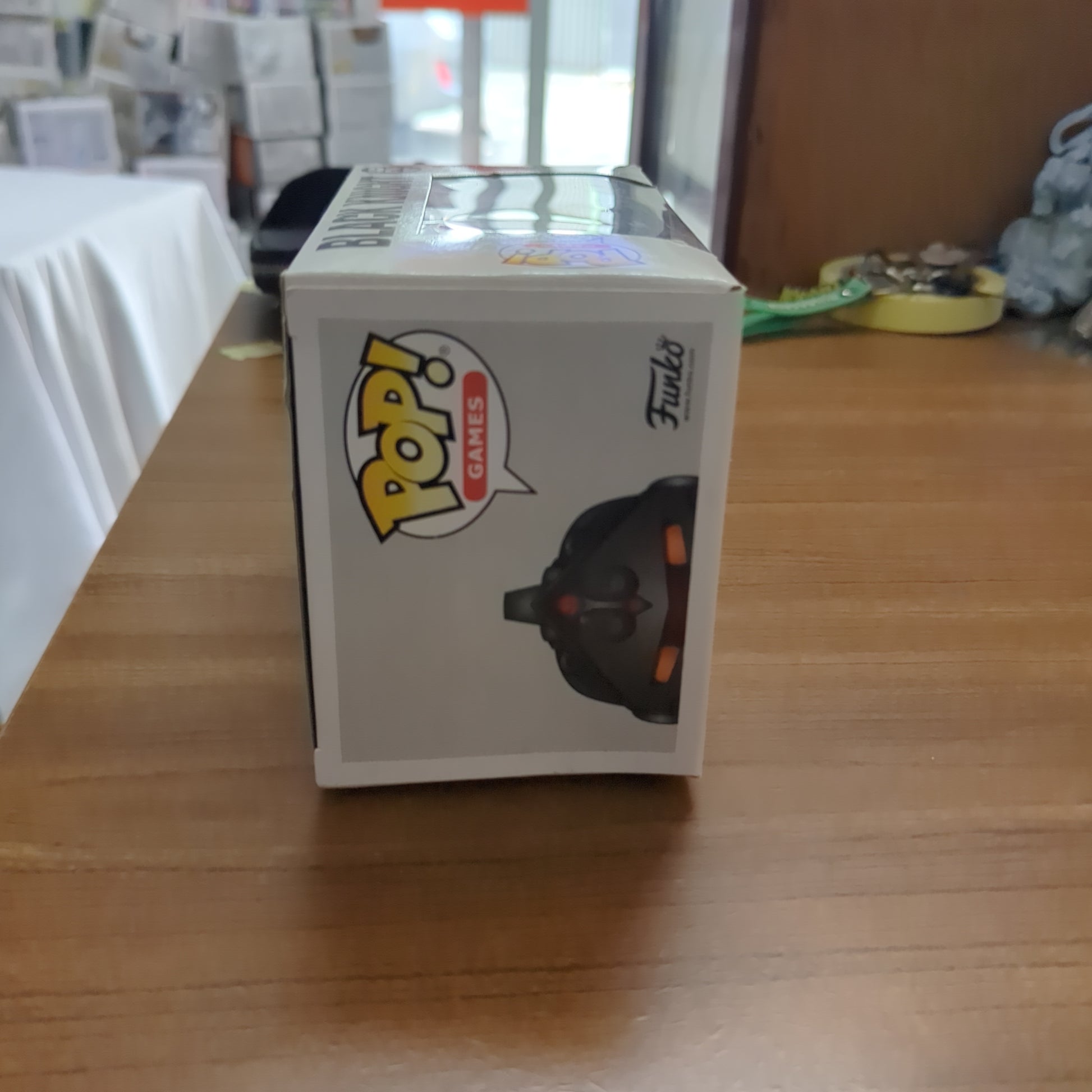 FORTNITE S1 BLACK KNIGHT 3.75" POP VINYL FIGURE POP GAMES FUNKO 426 FRENLY BRICKS - Open 7 Days