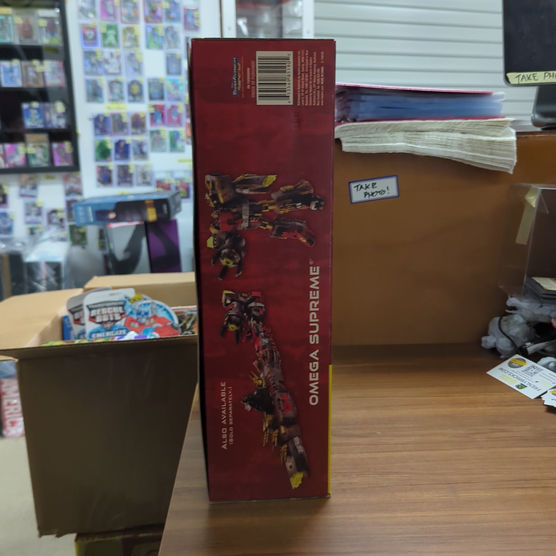 Transformers Optimus Prime Year Of The Snake Platinum Edition. FRENLY BRICKS - Open 7 Days