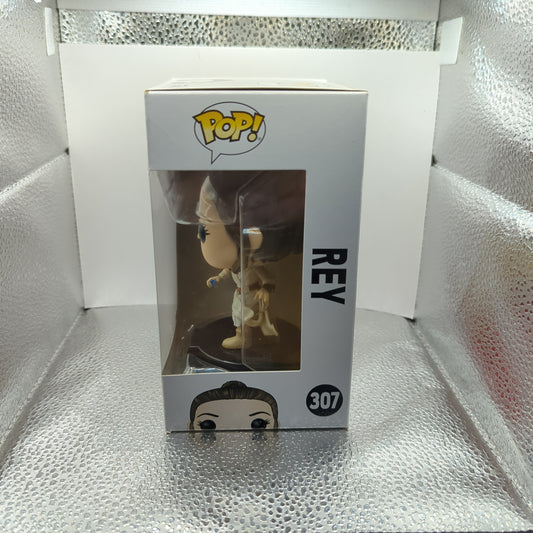 Rey 307 ~ Star Wars: Rise of Skywalker ~ Funko Pop Vinyl FRENLY BRICKS - Open 7 Days