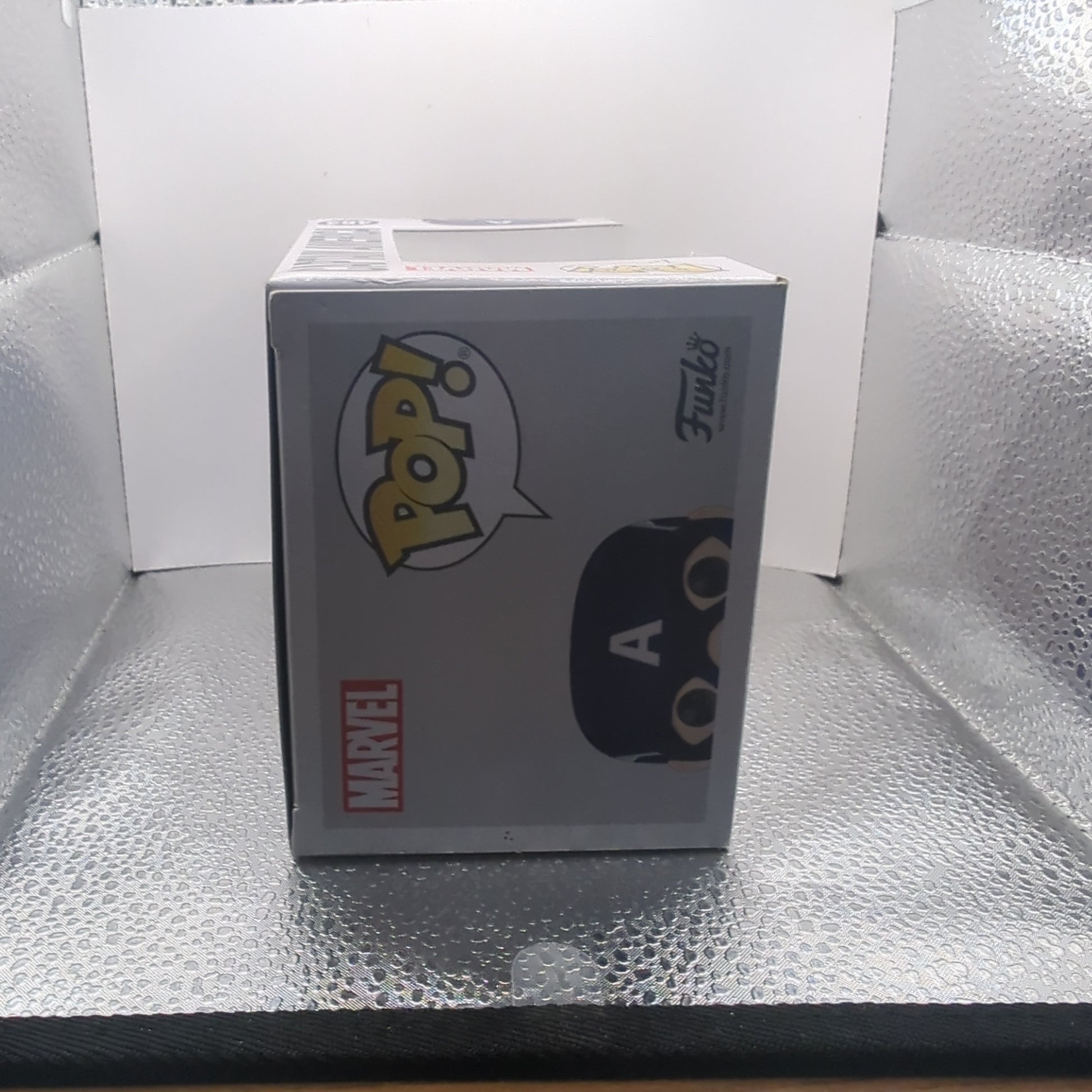 Avengers Captain America Pop Vinyl #464 "Special Edition" FRENLY BRICKS - Open 7 Days