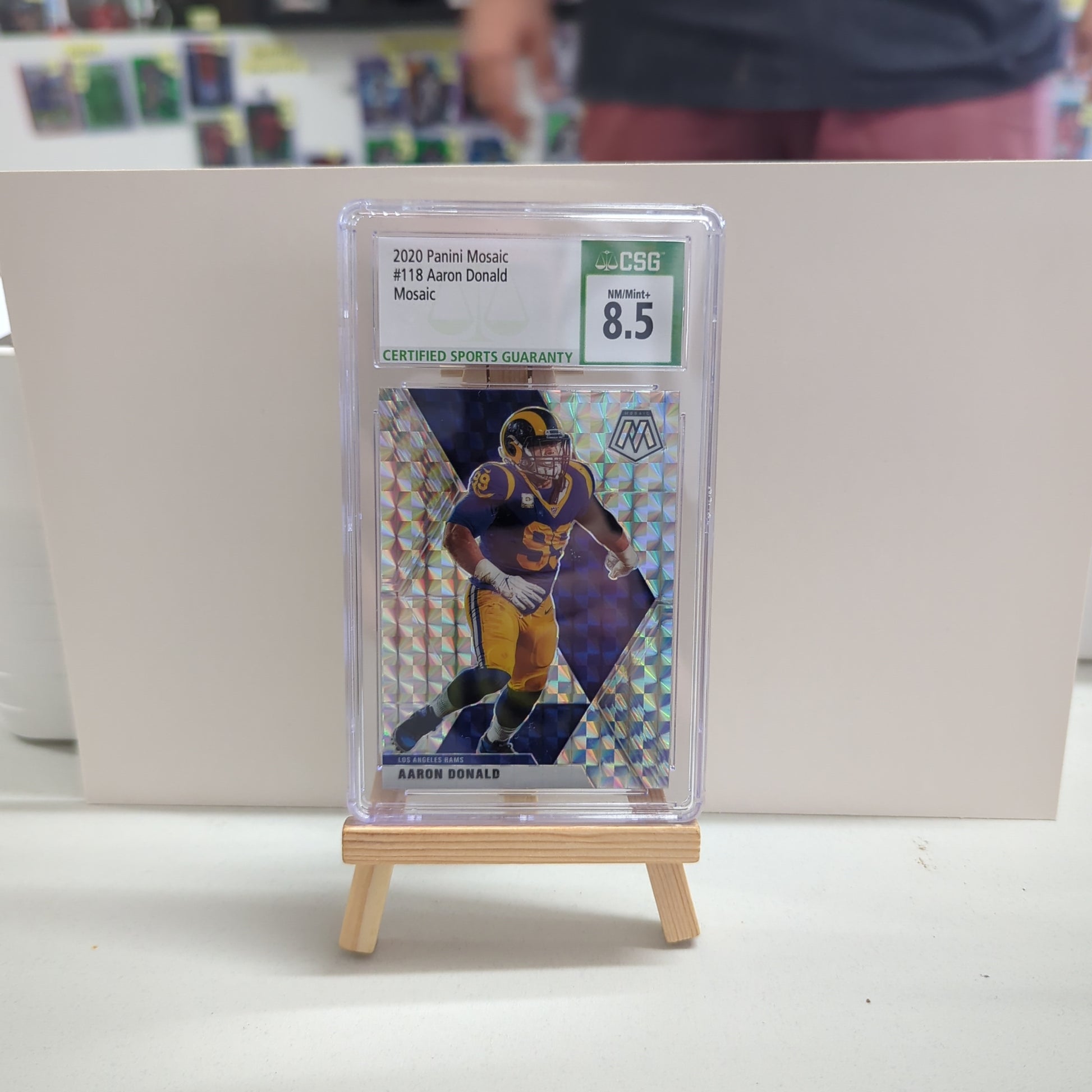 2020 Panini Mosaic #118 Aaron Donald Mosaic CSG 8.5 FRENLY BRICKS - Open 7 Days