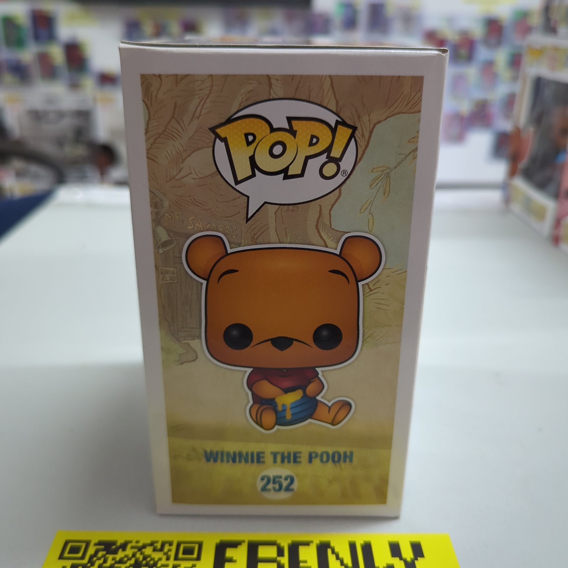 WINNIE THE POOH (SITTING) #252 DISNEY WINNIE THE POOH FUNKO POP! VINYL FRENLY BRICKS - Open 7 Days