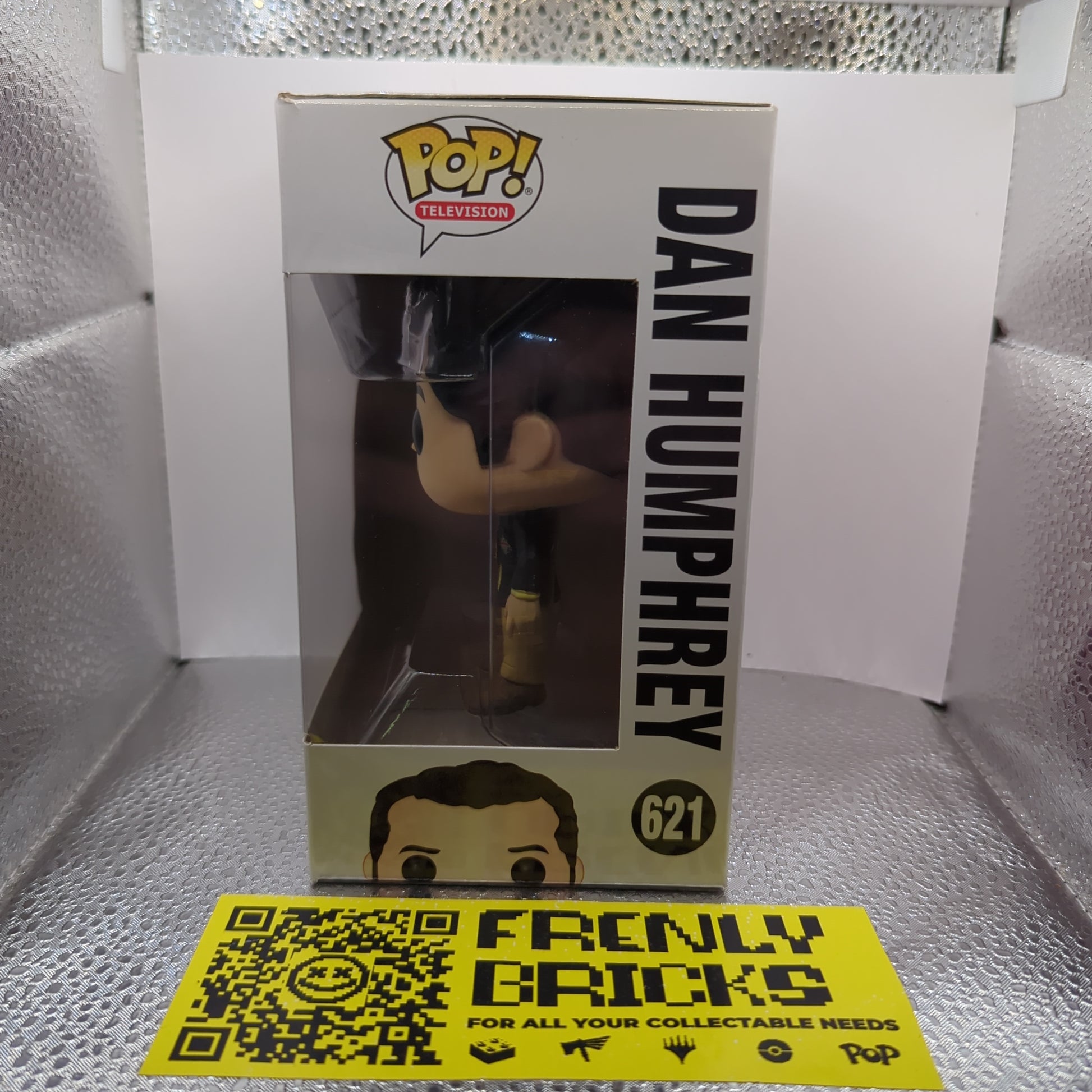 Television Funko Pop - Dan Humphrey - Gossip Girls - No. 621 FRENLY BRICKS - Open 7 Days