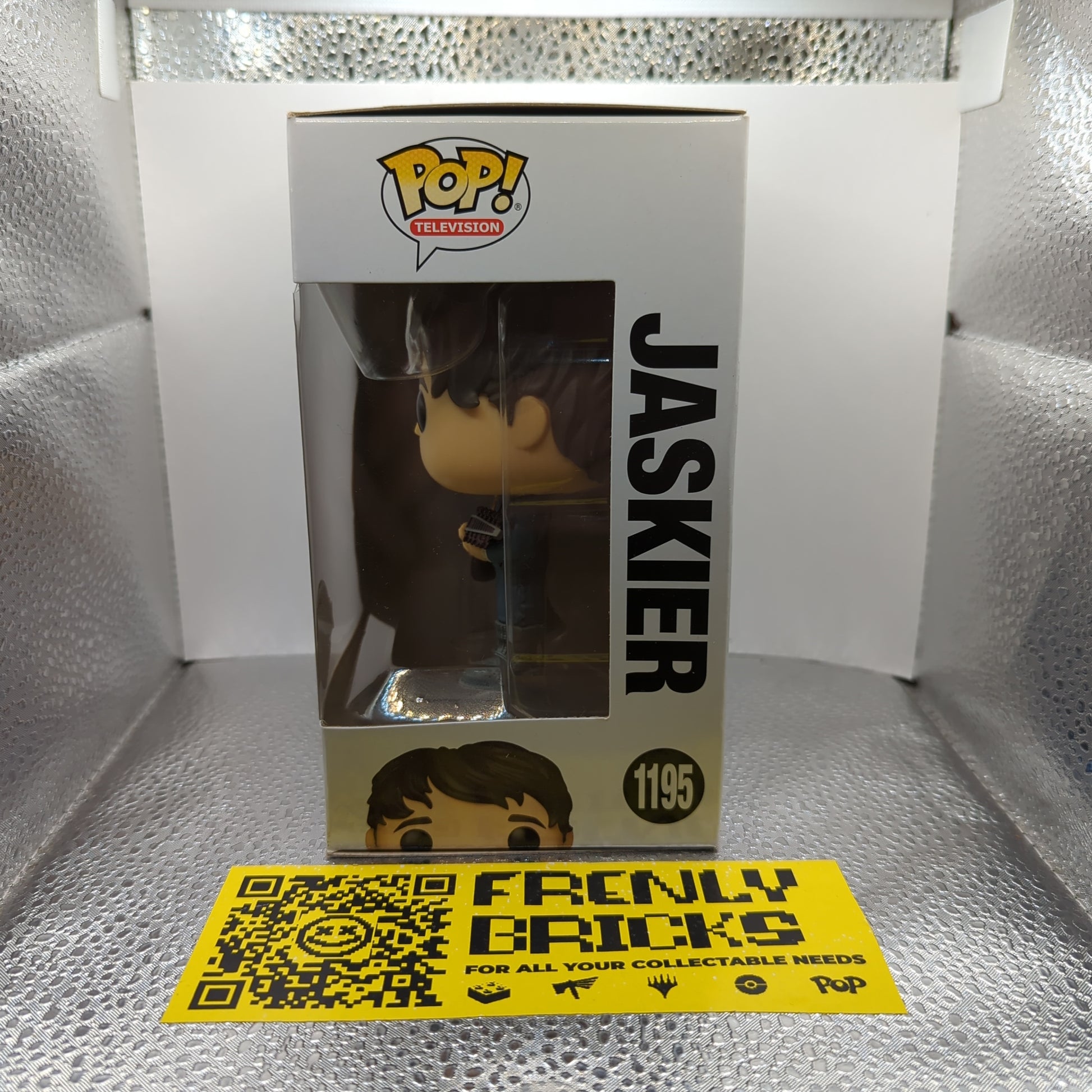 Funko Jaskier 1195 The Witcher Pop Figure FRENLY BRICKS - Open 7 Days