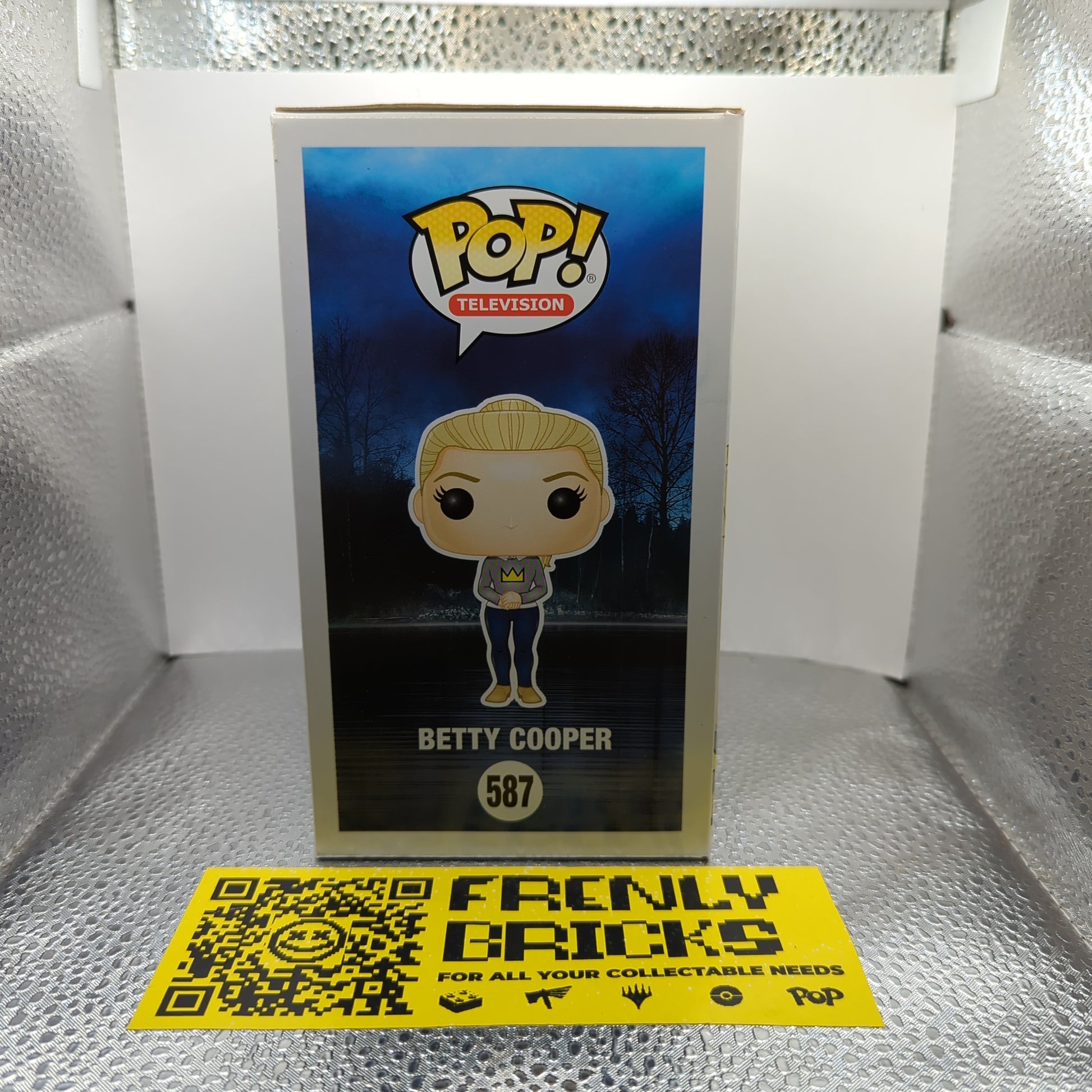 Funko Pop Betty Cooper 587 Riverdale Vinyl Figure FRENLY BRICKS - Open 7 Days