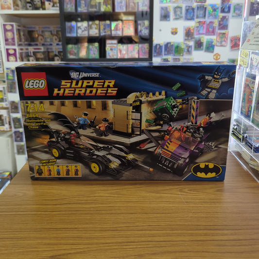 LEGO BATMAN 6864: Batmobile and the Two-Face Chase. 2012. Retired FRENLY BRICKS - Open 7 Days