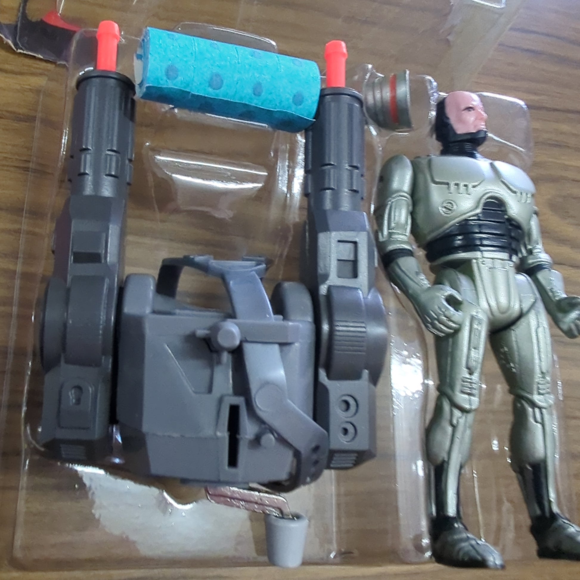 RARE ROBOCOP ULTRA POLICE GATLIN' BLASTER ROBOCOP action figure, Kenner 1989 off card FRENLY BRICKS - Open 7 Days