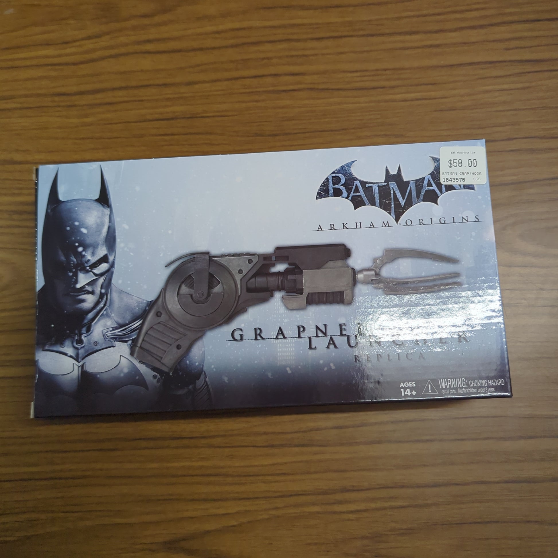 Batman Arkham Origins - NECA Grapnel Launcher Replica FRENLY BRICKS - Open 7 Days