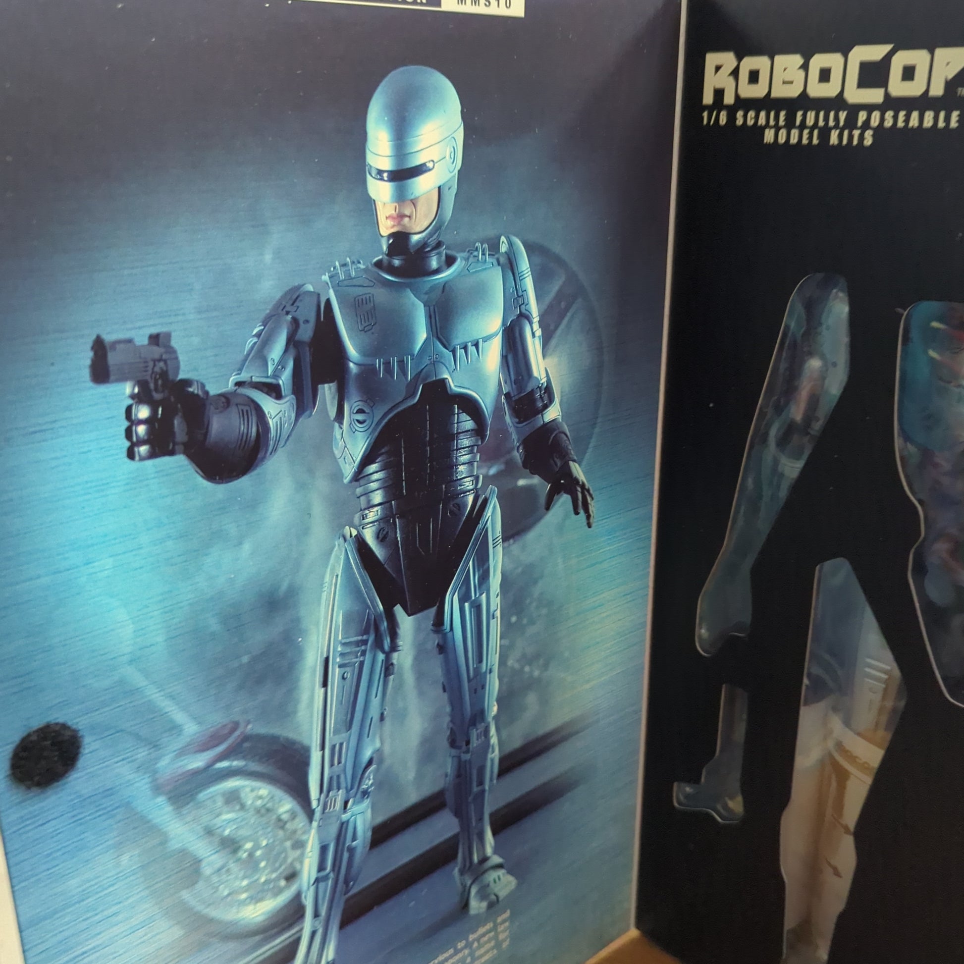 Hot Toys RoboCop Action Figure 12" MMS10  1:6 Scale 2006 BNIB USA Seller FRENLY BRICKS - Open 7 Days