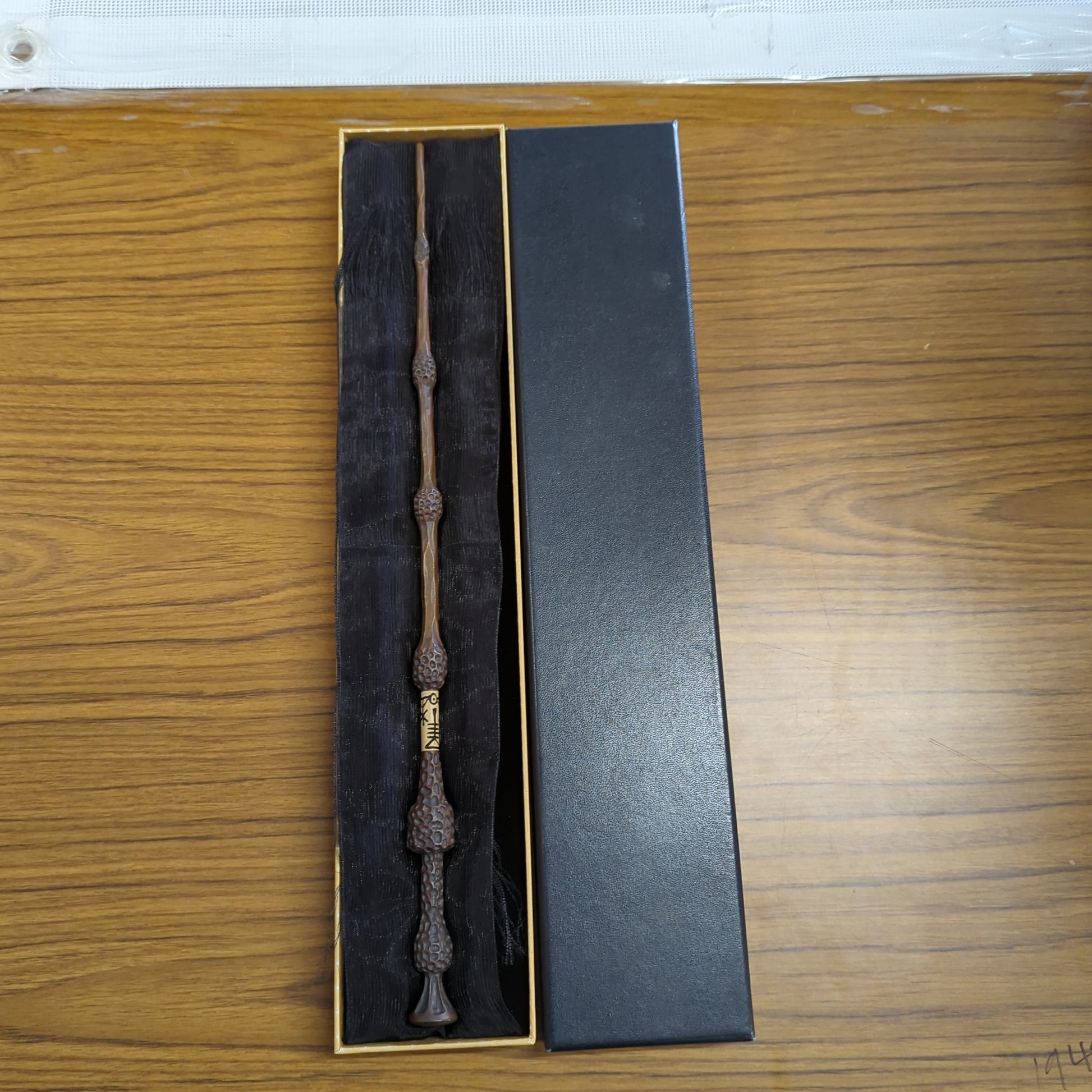 Universal Studios Fantastic Beasts Gellert Grindelwald Wand with Collector Box FRENLY BRICKS - Open 7 Days