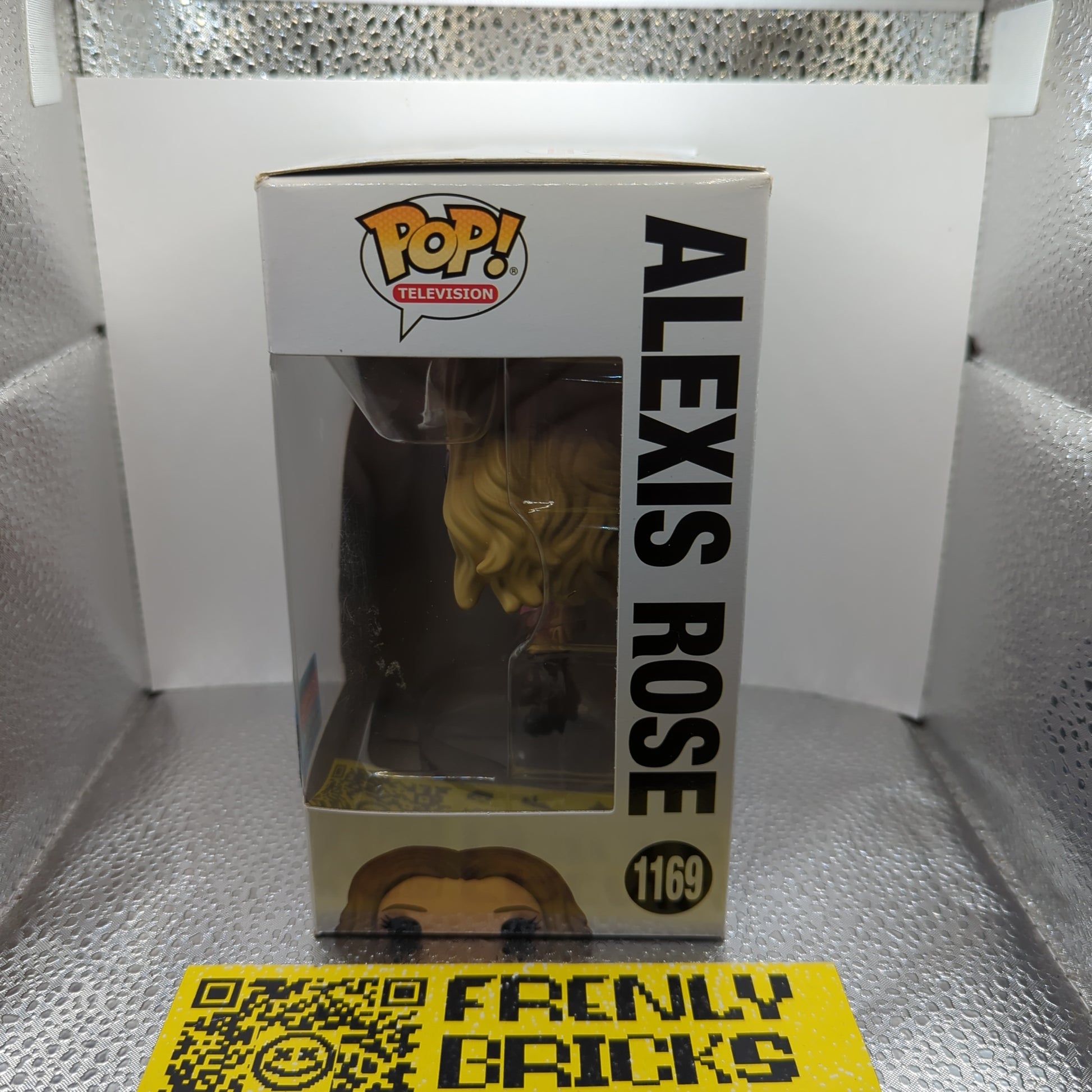 Alexis Rose Schitt$ Creek NYCC 1169 Funko Pop Vinyl New in Mint Box + Protector FRENLY BRICKS - Open 7 Days