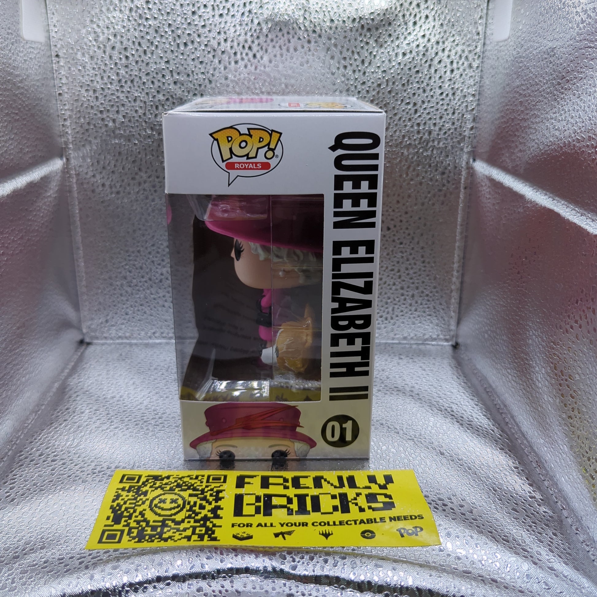 Royals Funko Pop - Queen Elizabeth II (with Corgie) - No. 01 FRENLY BRICKS - Open 7 Days