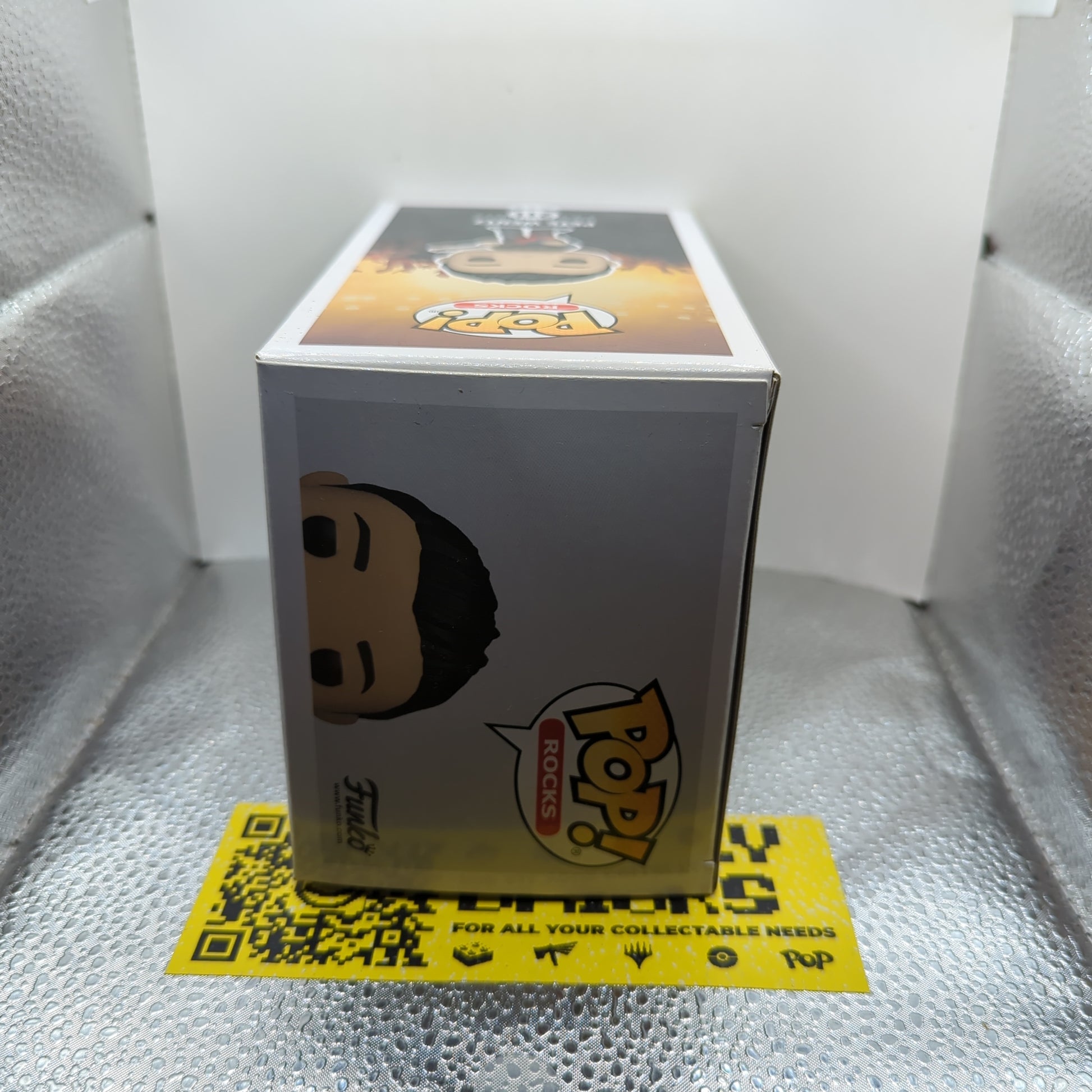 Funko Fall Out Boy Pete Wentz 211 Pop Figure FRENLY BRICKS - Open 7 Days