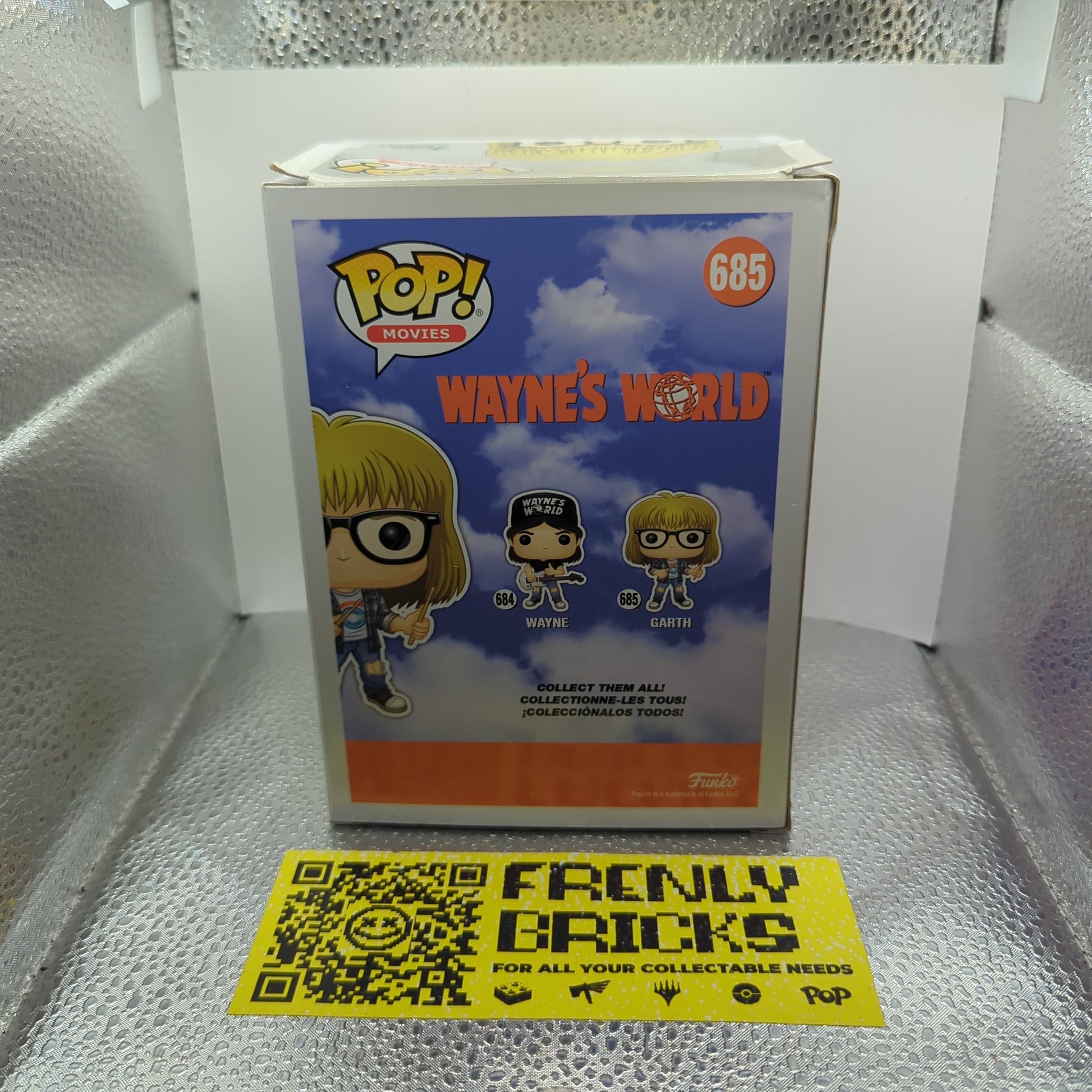 Movies Funko Pop - Garth - Wayne's World - No. 685 FRENLY BRICKS - Open 7 Days