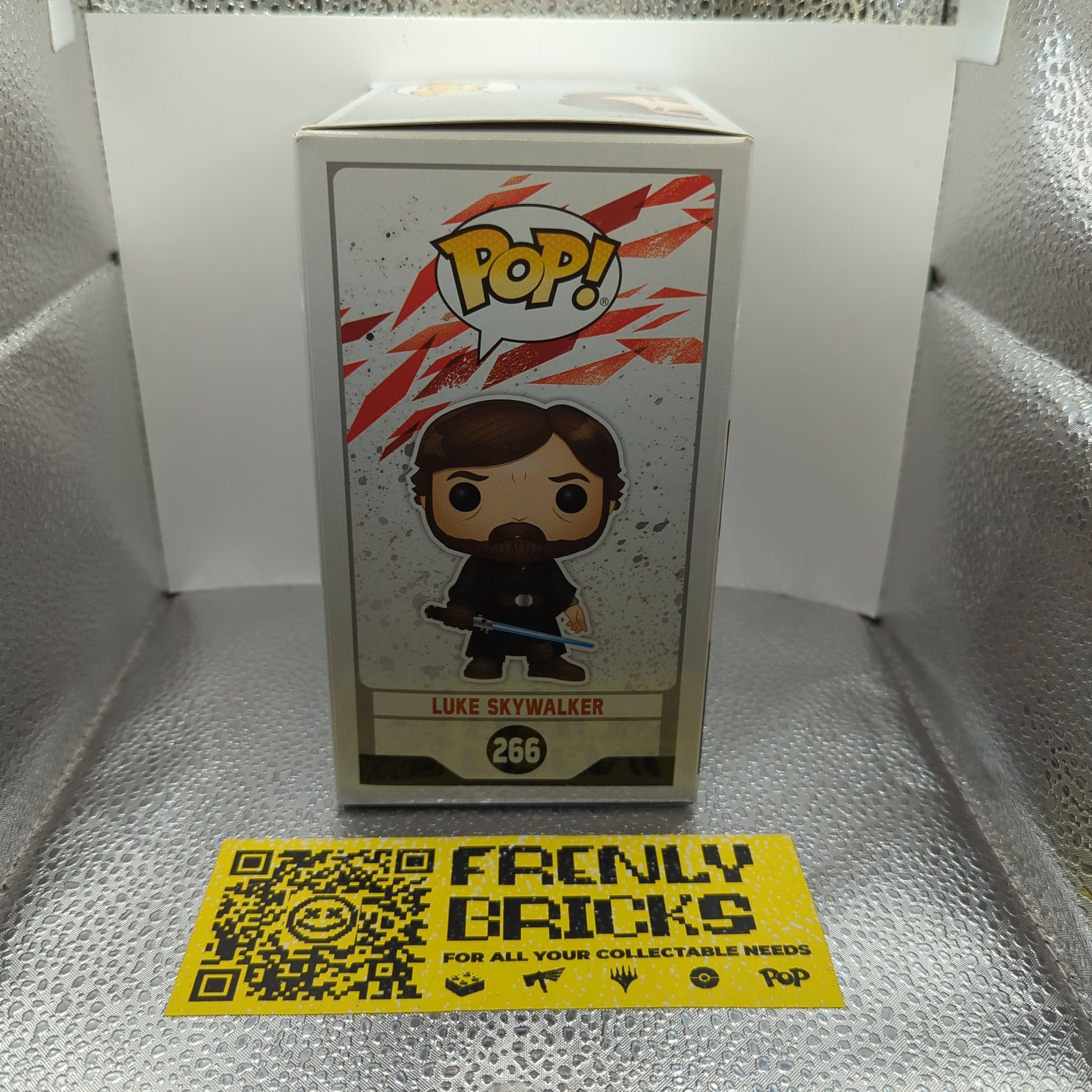 Funko Pop! Star Wars: The Last Jedi - Luke Skywalker (Final Battle) #266 Figure FRENLY BRICKS - Open 7 Days