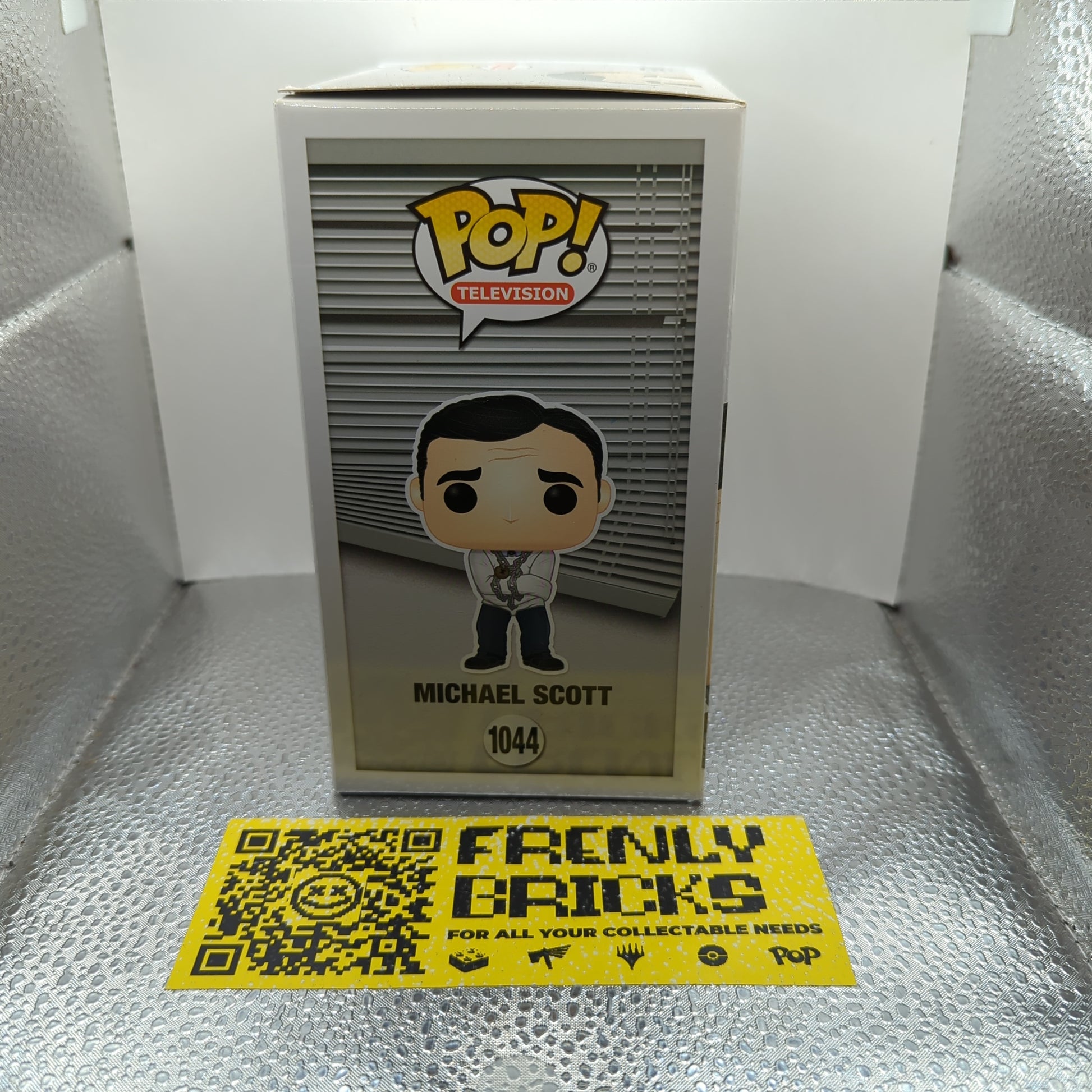 Michael Scott (with Straitjacket) 1044 ~ The Office ~ Funko Pop Vinyl FRENLY BRICKS - Open 7 Days