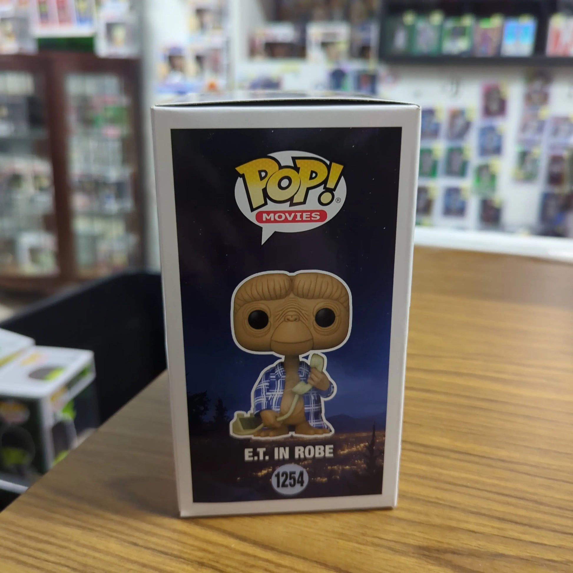 E.T. in Robe 1254 Funko Pop Vinyl FRENLY BRICKS - Open 7 Days