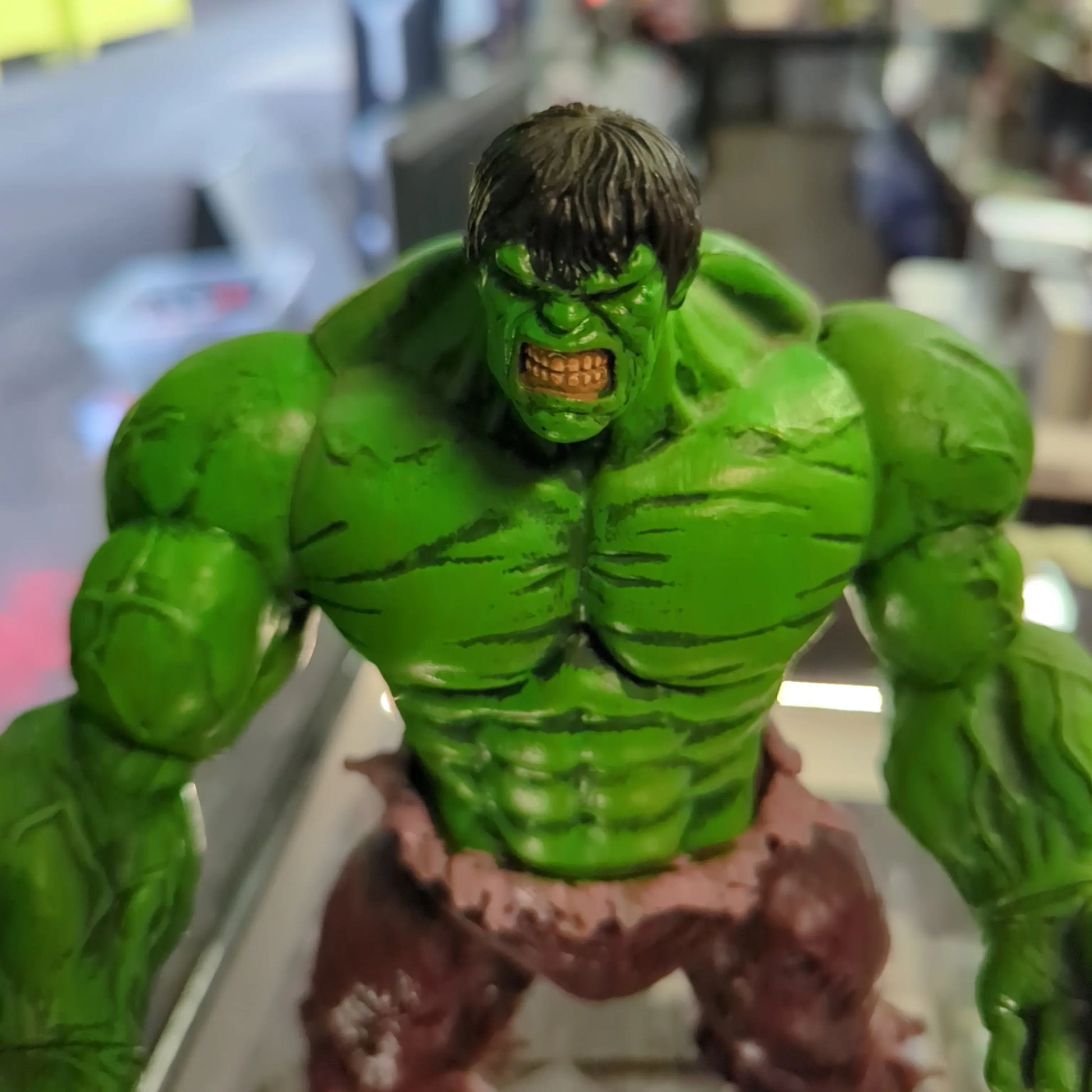 2013 DST Marvel Diamond Select Incredible RAMPAGING Hulk Figure 10"  WITH BASE FRENLY BRICKS - Open 7 Days