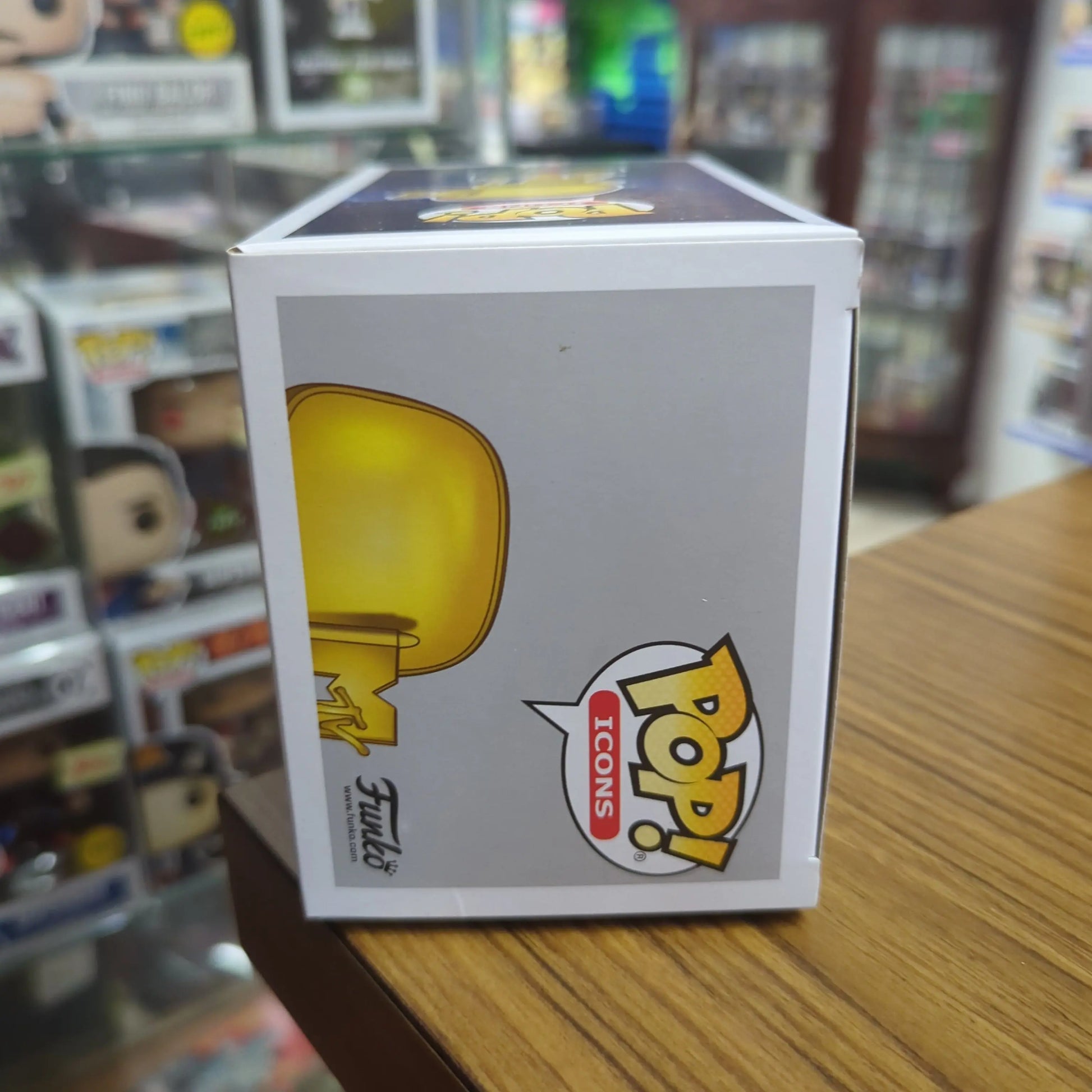 MTV Moon Person Gold #18 Popcultcha Exclusive Funko Pop! Vinyl FRENLY BRICKS - Open 7 Days