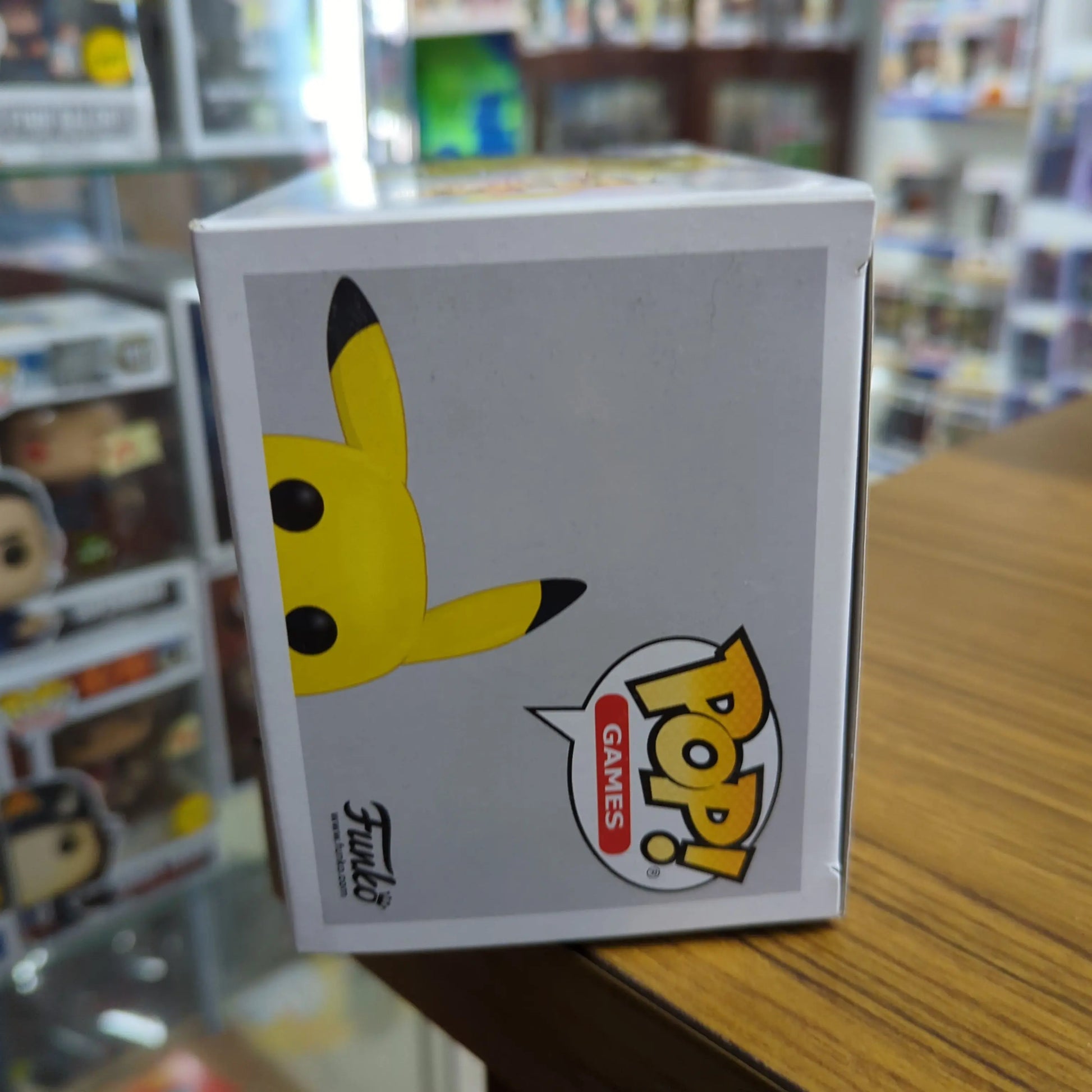 Pokemon - Diamond Pikachu NYCC 2021 Funko Pop! Vinyl #842 FRENLY BRICKS - Open 7 Days